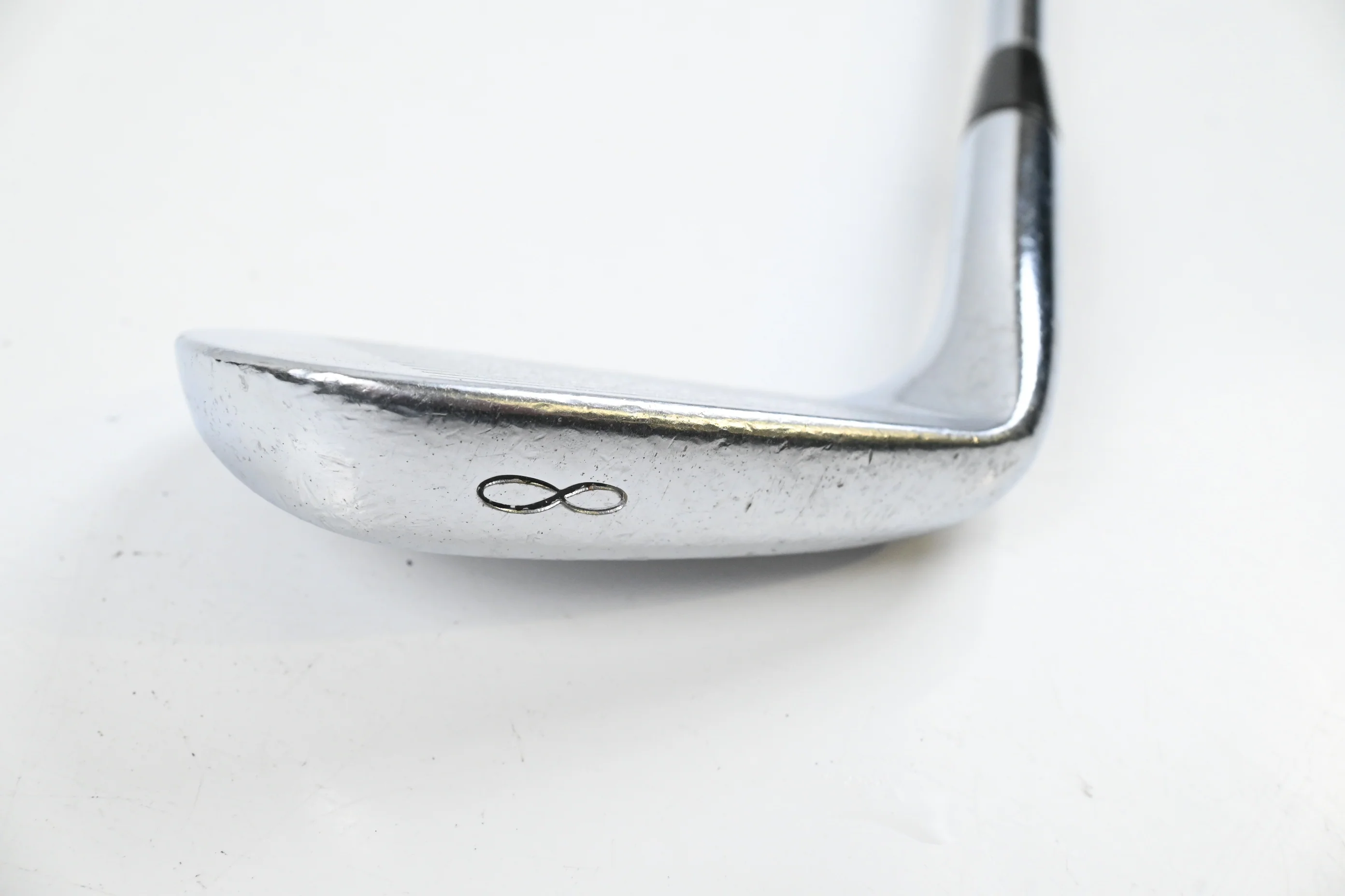 Mizuno MP-30 #8 Iron / Regular Flex Dynamic Gold R300 Steel Shaft - Image 3