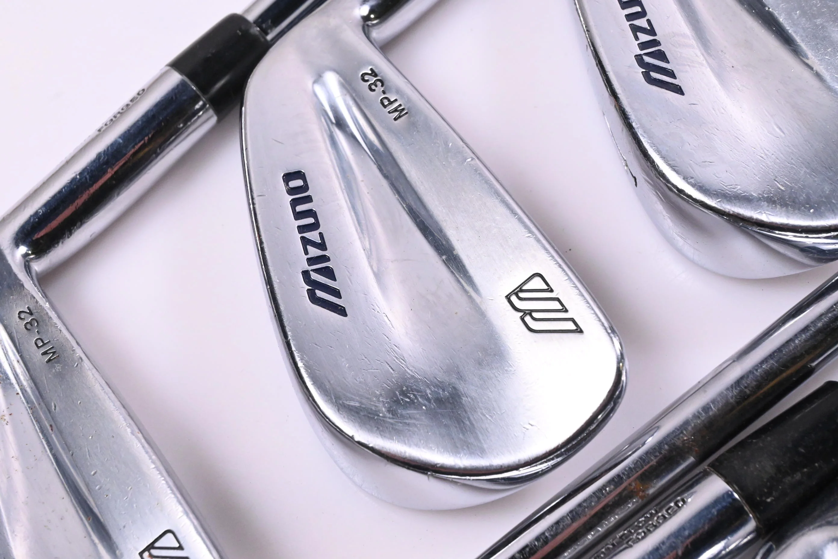 Mizuno MP-32 Irons / 2-PW / Stiff Flex Dynamic Gold S300 Shafts