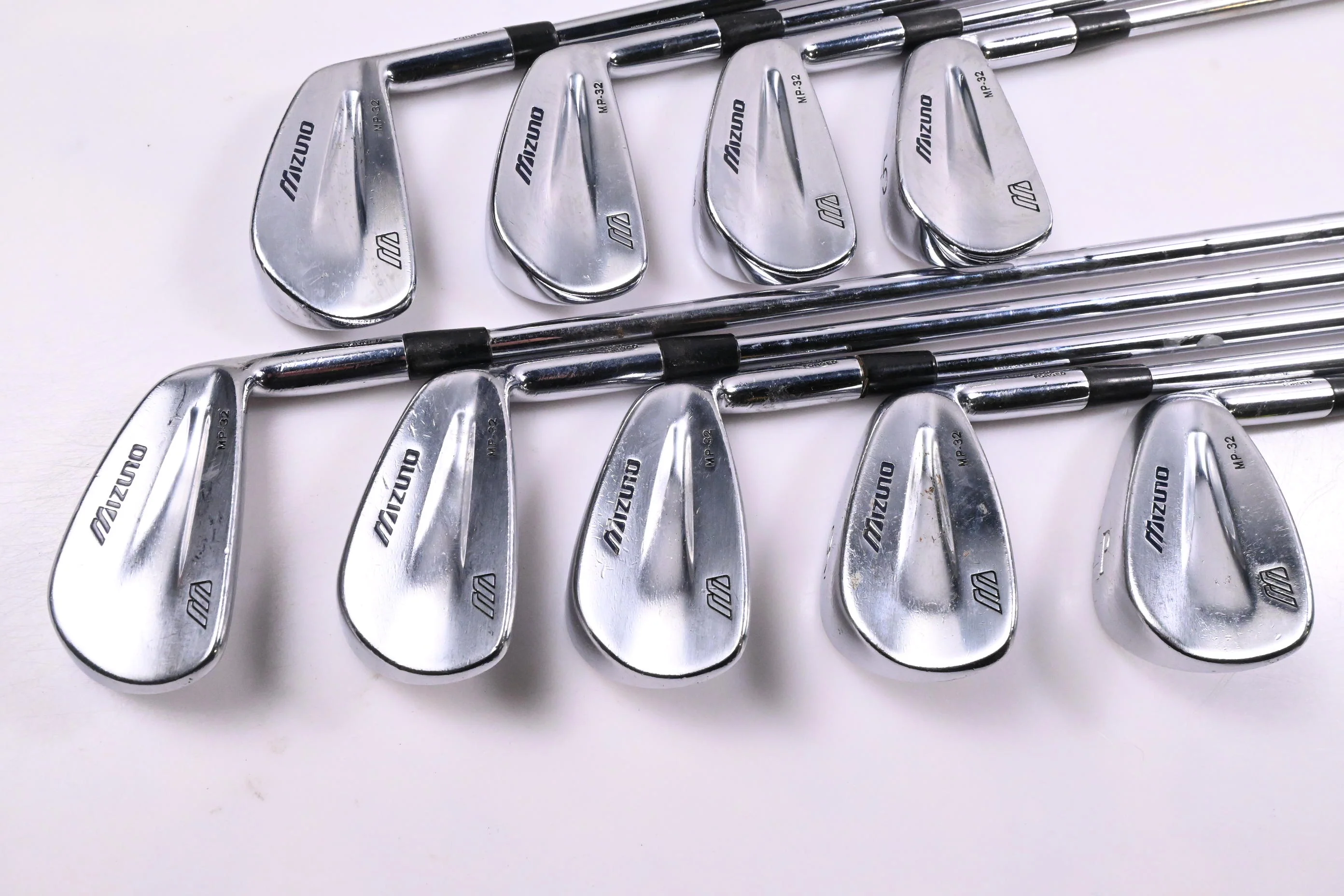 Mizuno MP-32 Irons / 2-PW / Stiff Flex Dynamic Gold S300 Shafts - Image 2