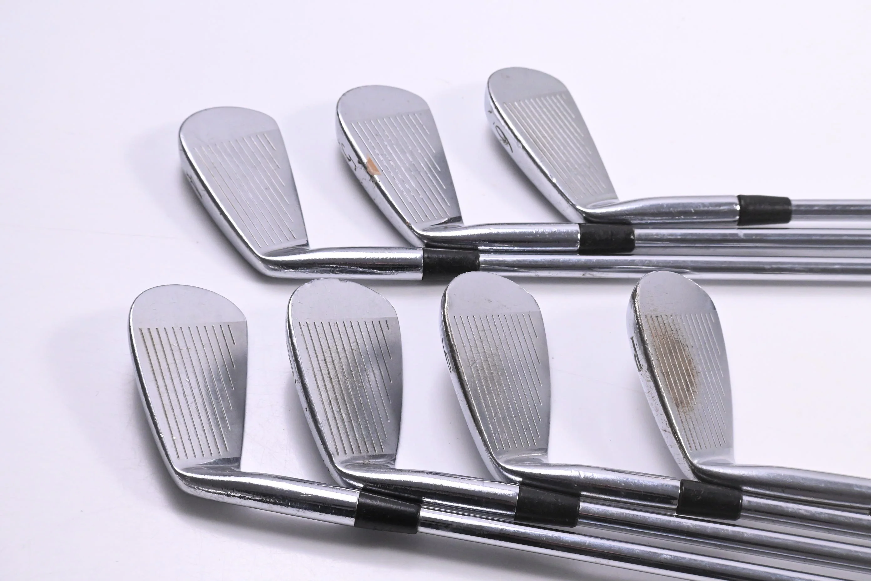 Mizuno MP-33 Irons / 3-PW / Regular Flex Dynamic Gold R300 Shafts - Image 3