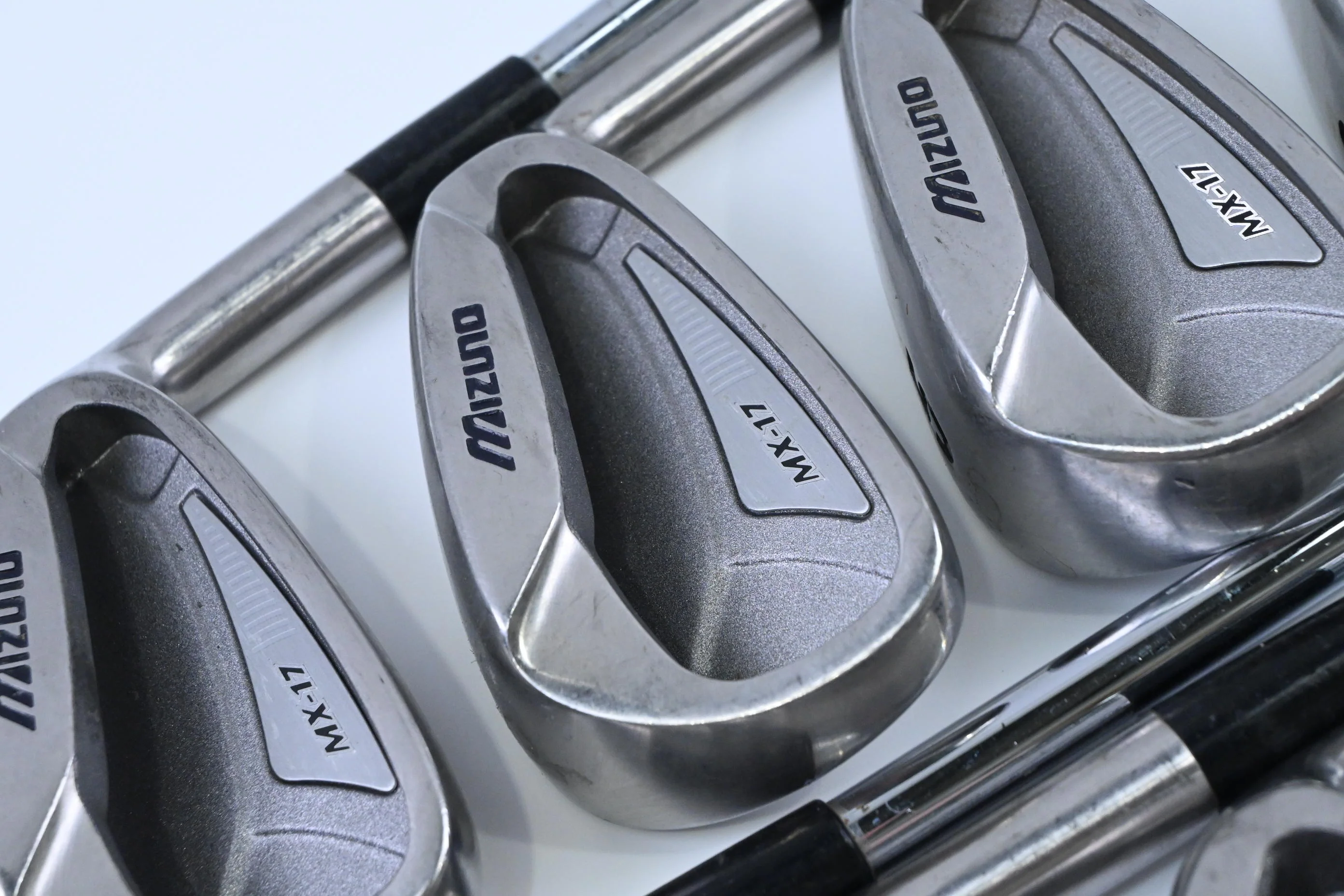 Mizuno MX-17 Irons / 3-PW+SW / Stiff Flex Mizuno Dynaflex Shafts