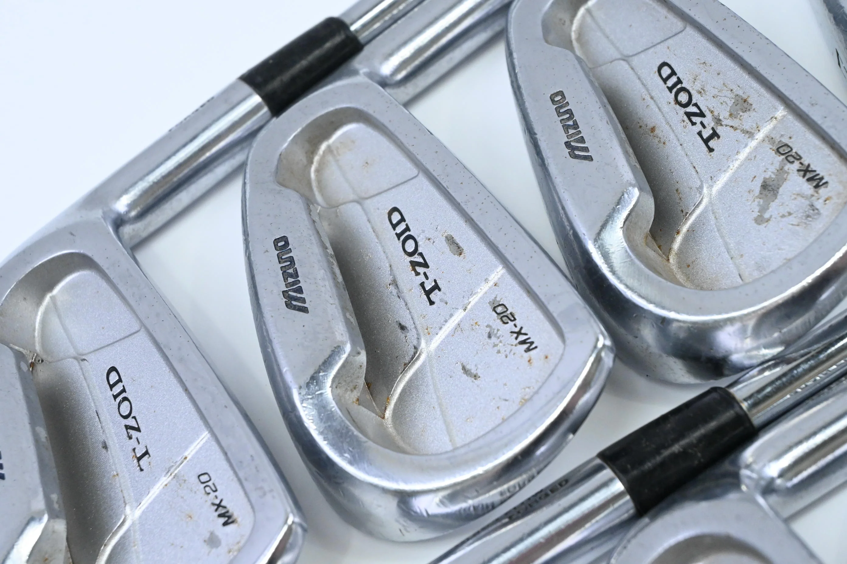 Mizuno MX-20 Irons / 4-PW+GW / Regular Flex Dynamic Gold Lite R300 Shafts