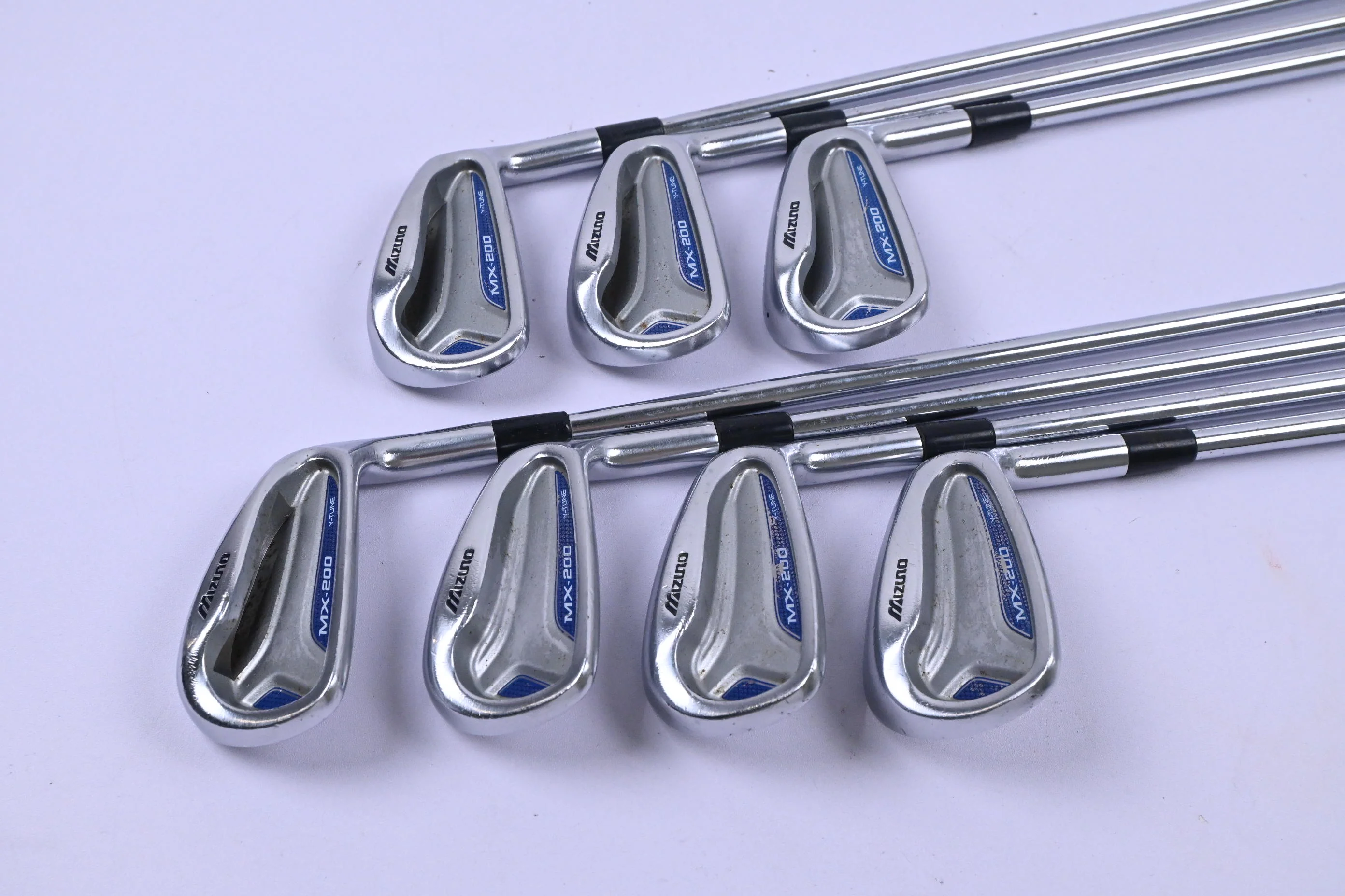 Mizuno MX-200 Irons / 4-PW / Regular Flex Dynamic Gold R300 Shafts - Image 2