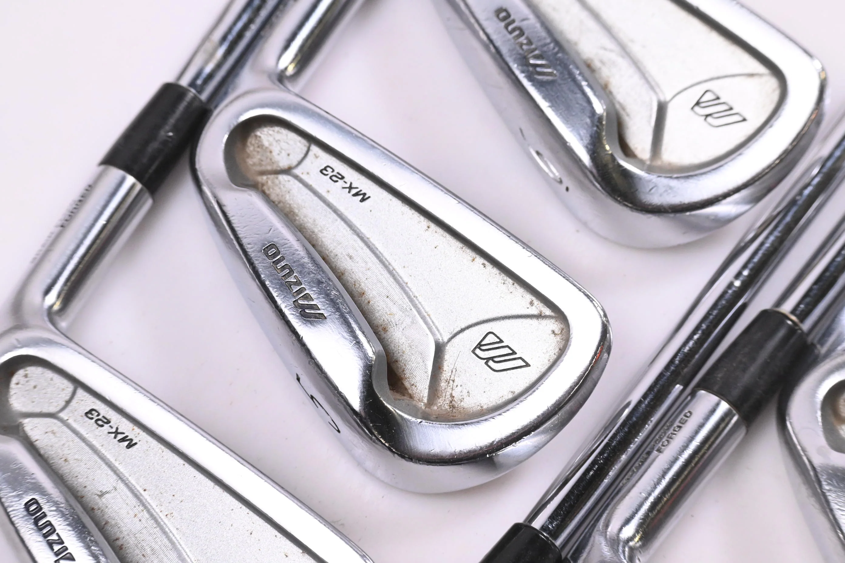 Mizuno MX-23 Irons / 4-PW / Regular Flex Dynamic Gold Lite R300 Shafts