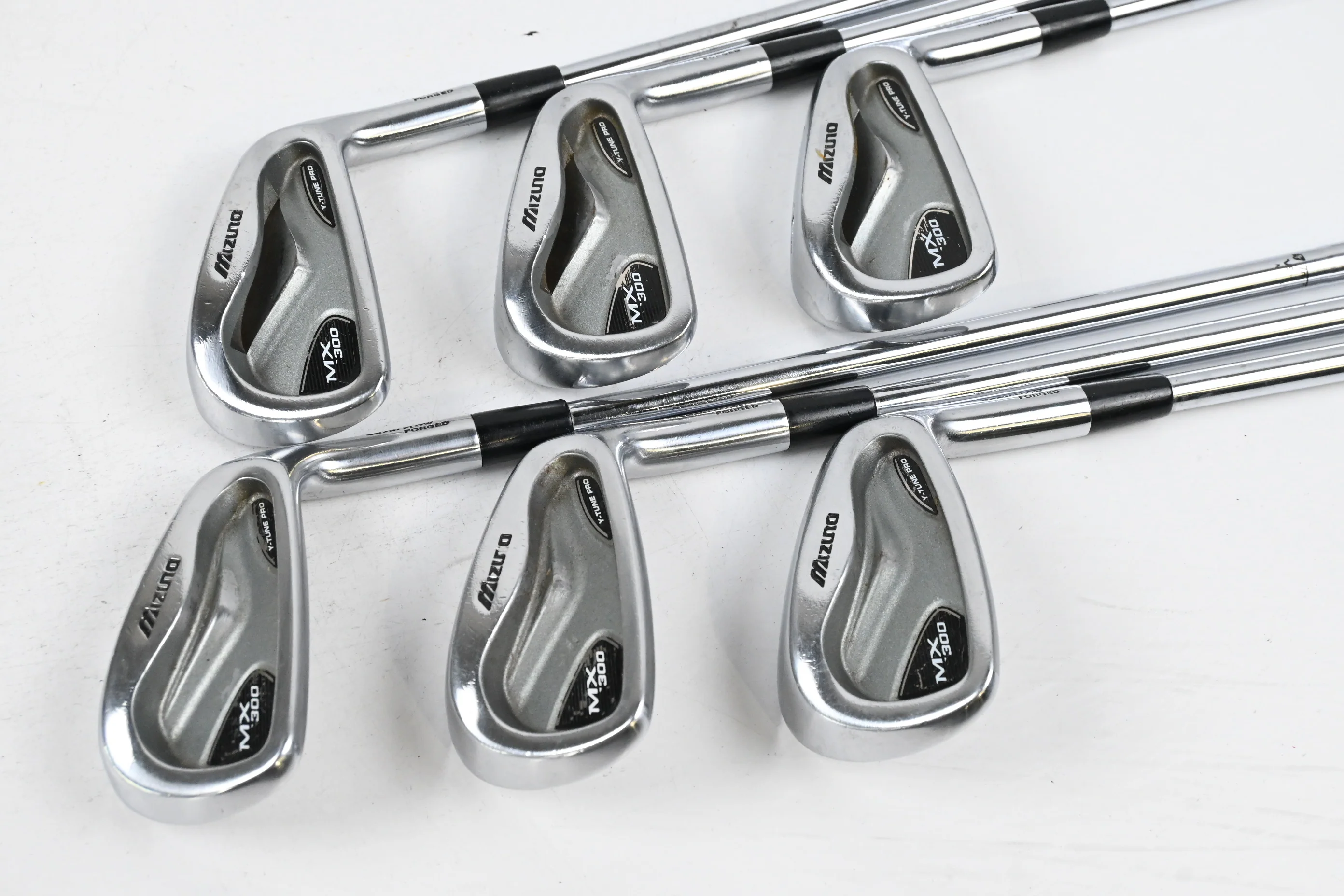 Mizuno MX-300 Irons / 5-PW / Stiff Flex Dynalite Gold XP S300 Shafts - Image 2
