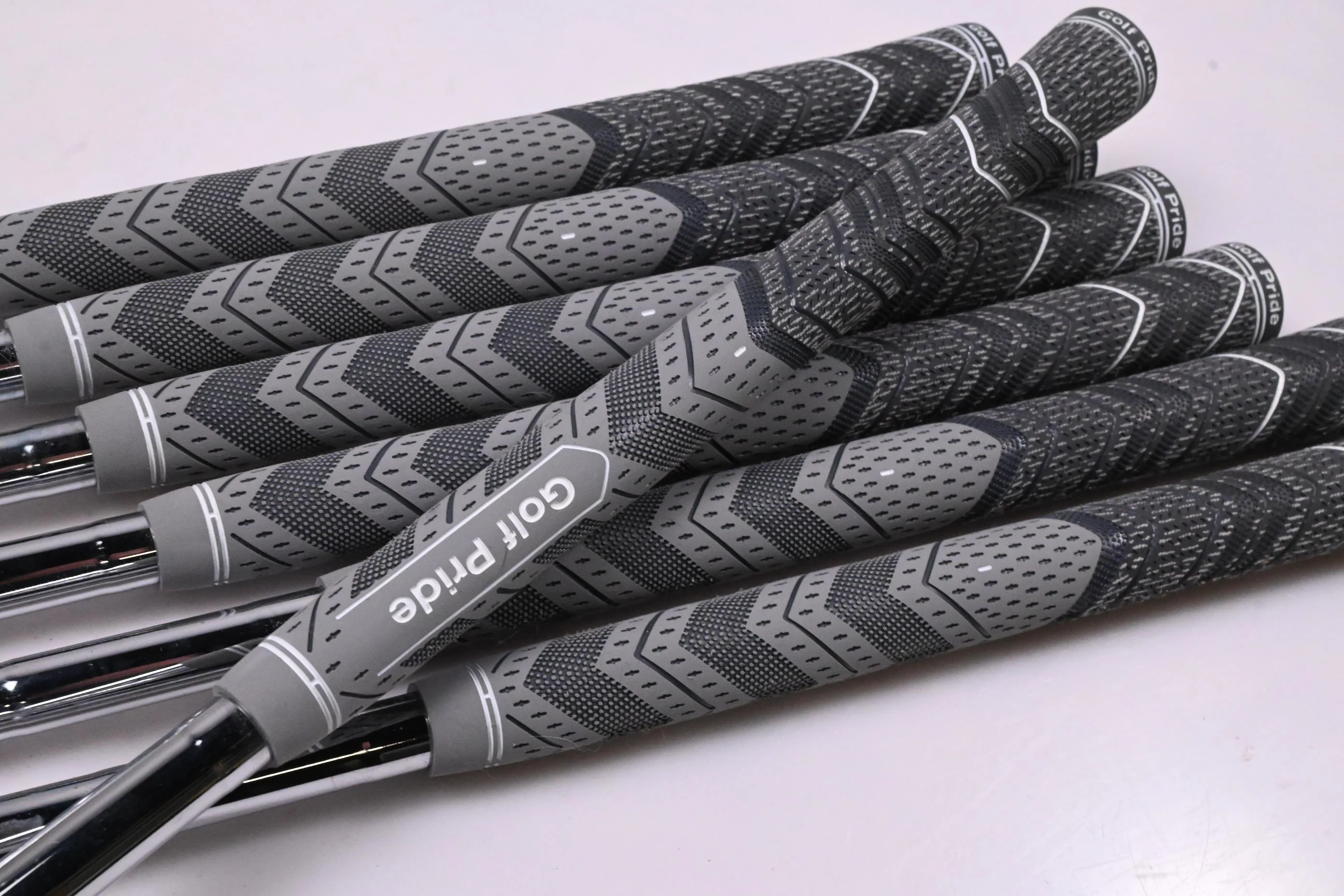Mizuno Pro 221 Irons / 4-PW / Stiff Flex Dynamic Gold 120 S300 Shafts - Image 7
