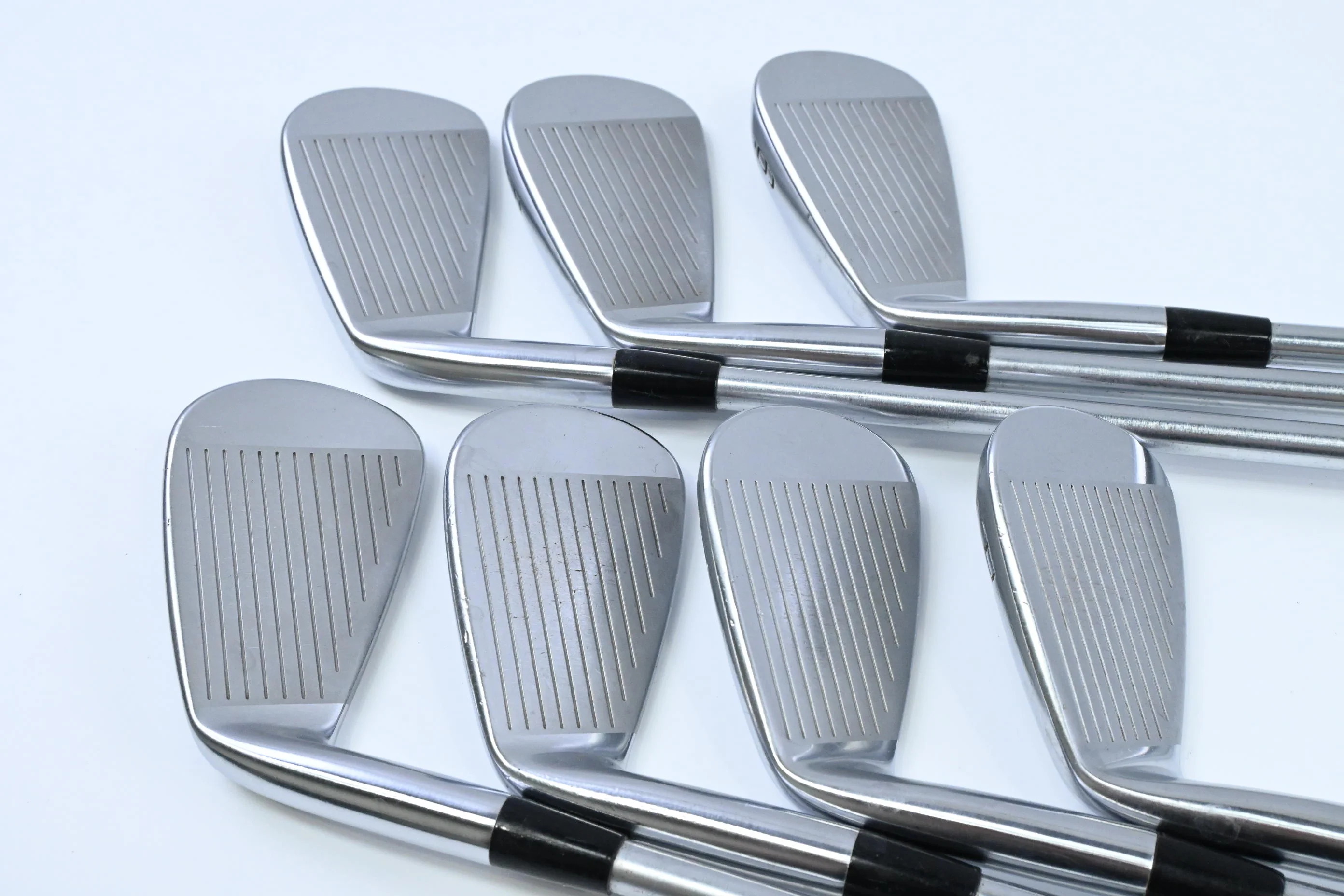 Mizuno Pro 221/223 Combo Irons / 4-PW / Stiff Flex Project X IO 110 Shafts - Image 3