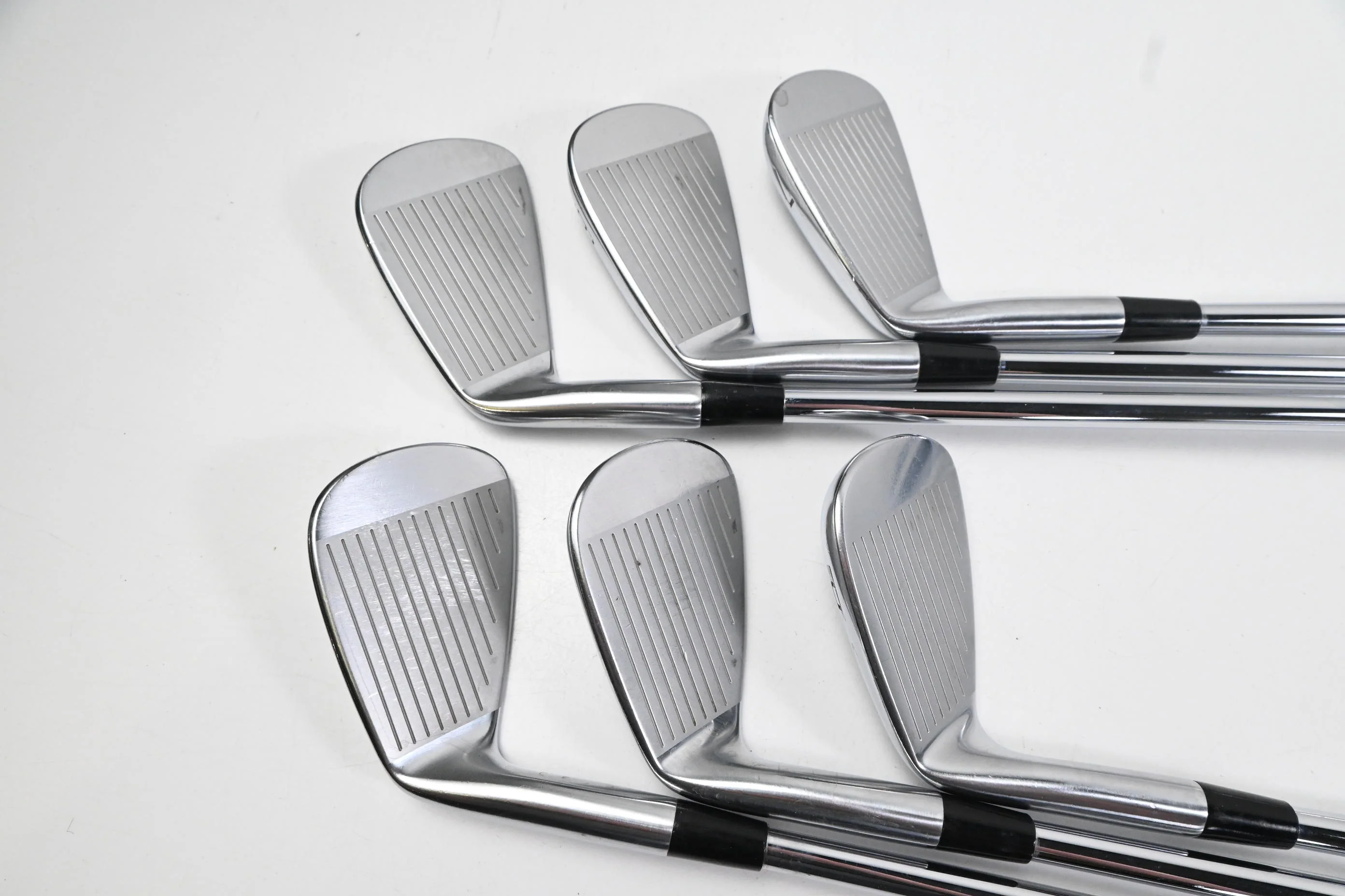 Mizuno Pro 221 Irons / 5-PW / Stiff Flex Dynamic Gold S300 Shafts - Image 3