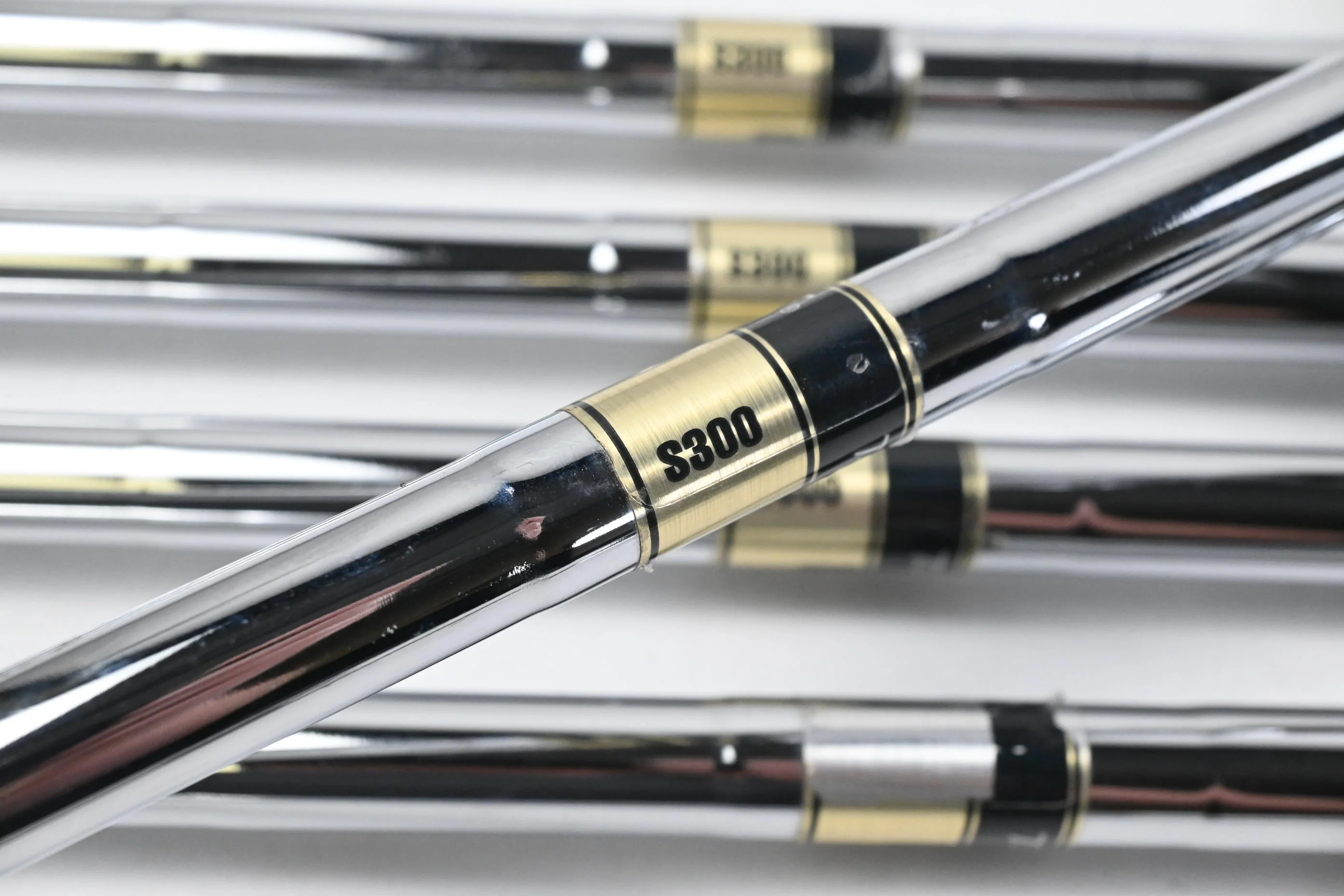 Mizuno Pro 221 Irons / 5-PW / Stiff Flex Dynamic Gold S300 Shafts - Image 5
