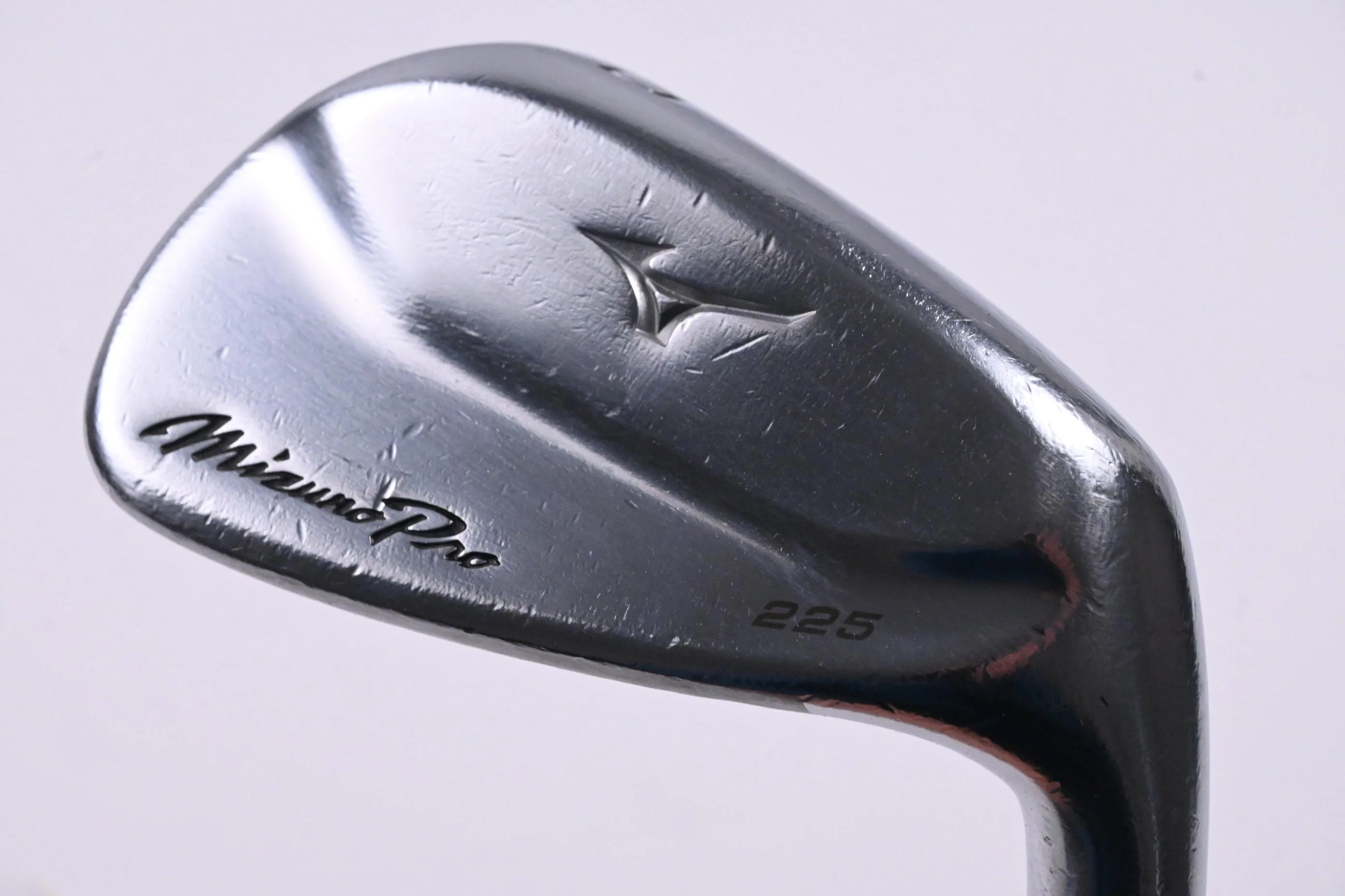 Mizuno Pro 225 Pitching Wedge / 46 Degree / Regular Flex Aerotech Shaft