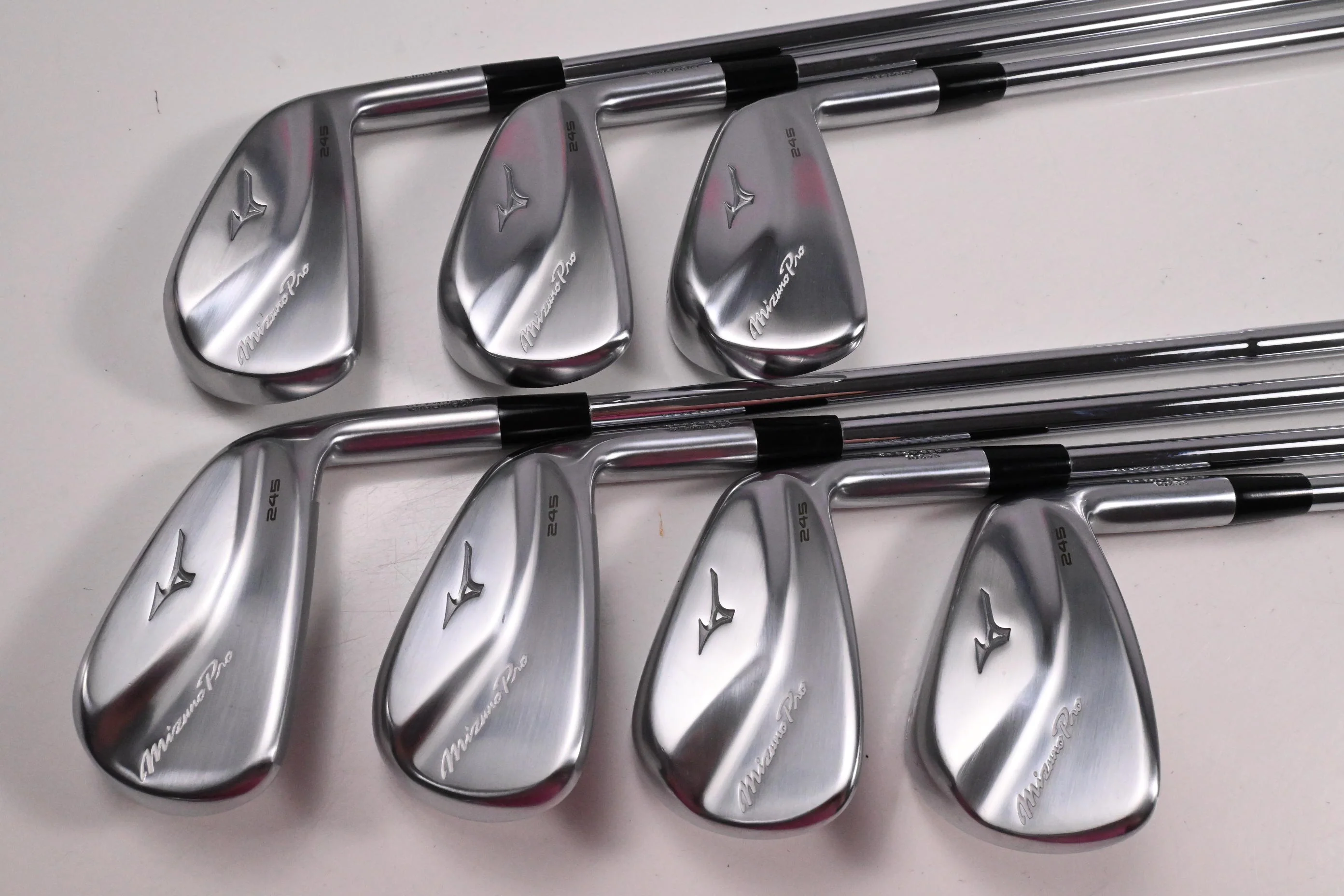 Mizuno Pro 245 Irons / 4-PW / Regular Flex Dynamic Gold Mid 100 R300 Shafts - Image 2