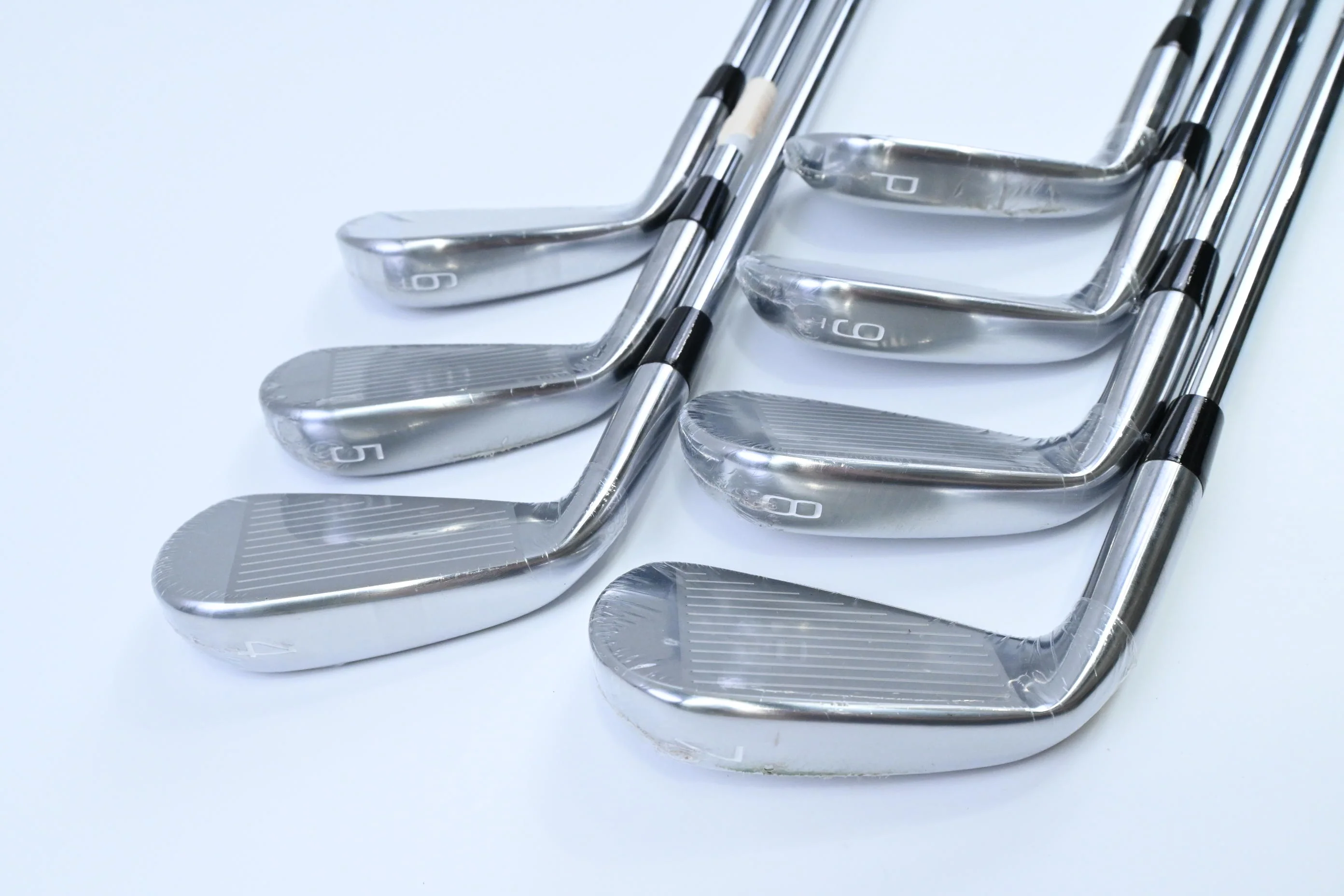 Mizuno Pro 245 Irons / 4-PW / Regular Flex Dynamic Gold 100 R300 Shafts - Image 4
