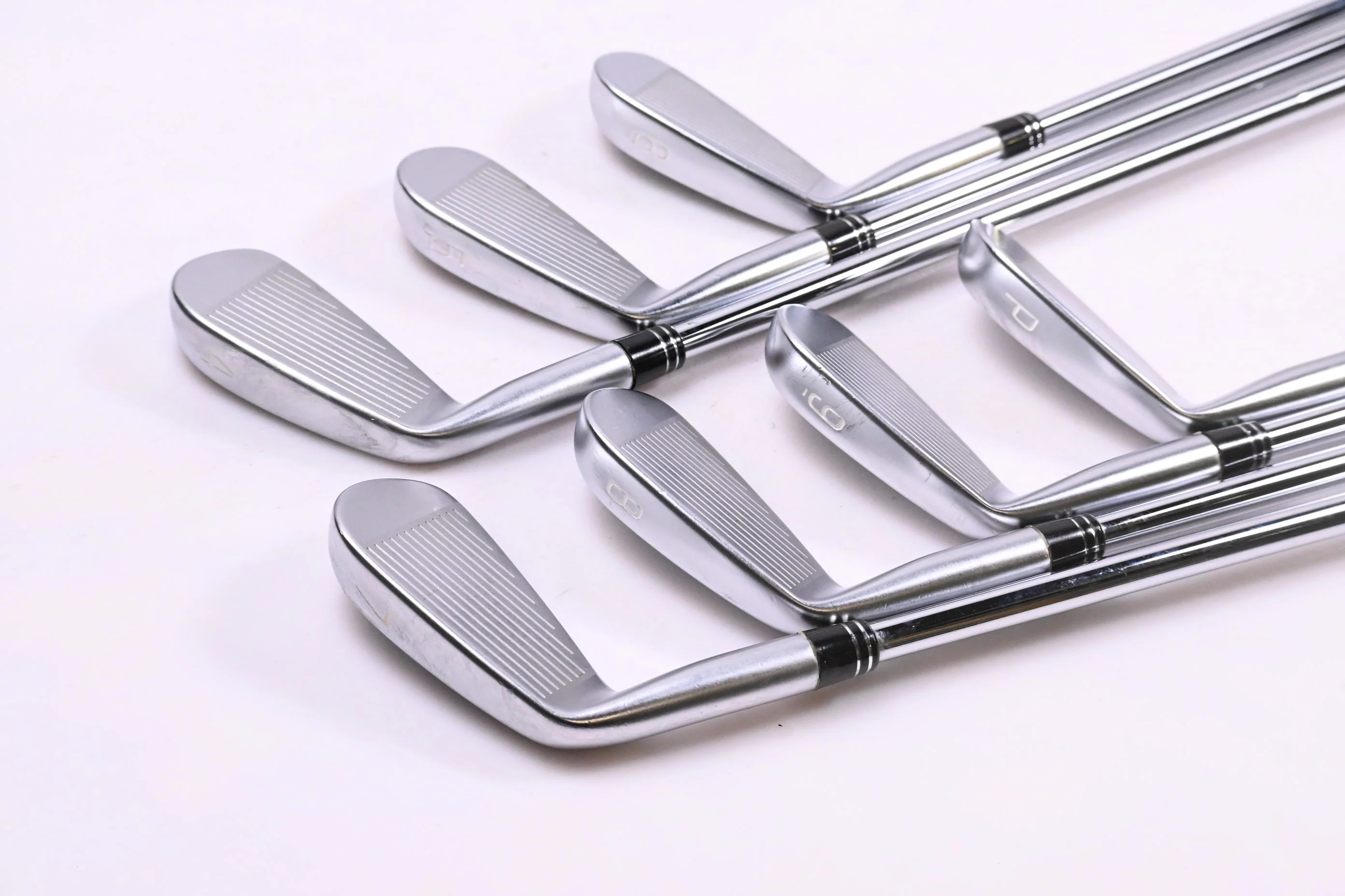 Mizuno Pro S-1 Irons / 4-PW / Stiff Flex Dynamic Gold S300 Shafts - Image 4