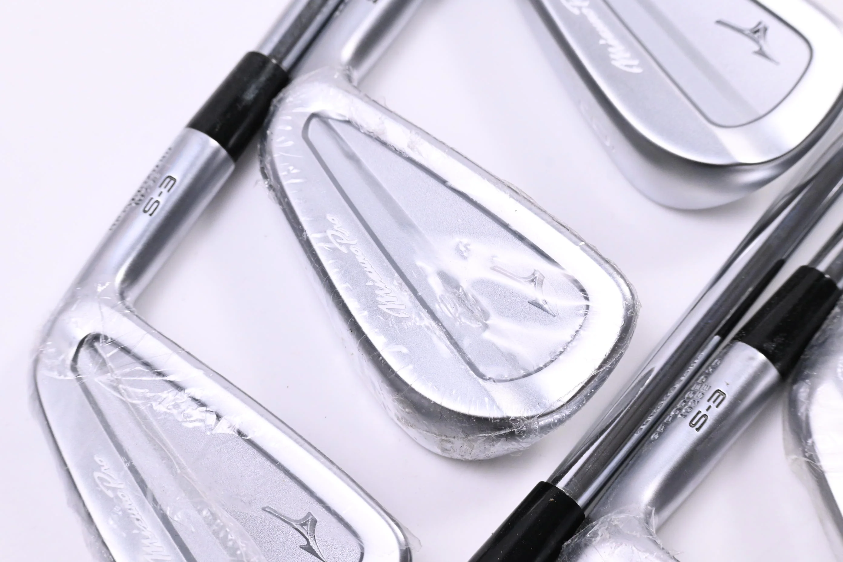 Mizuno Pro S-3 Irons / 4-PW / Stiff Flex Project X Precision Shafts