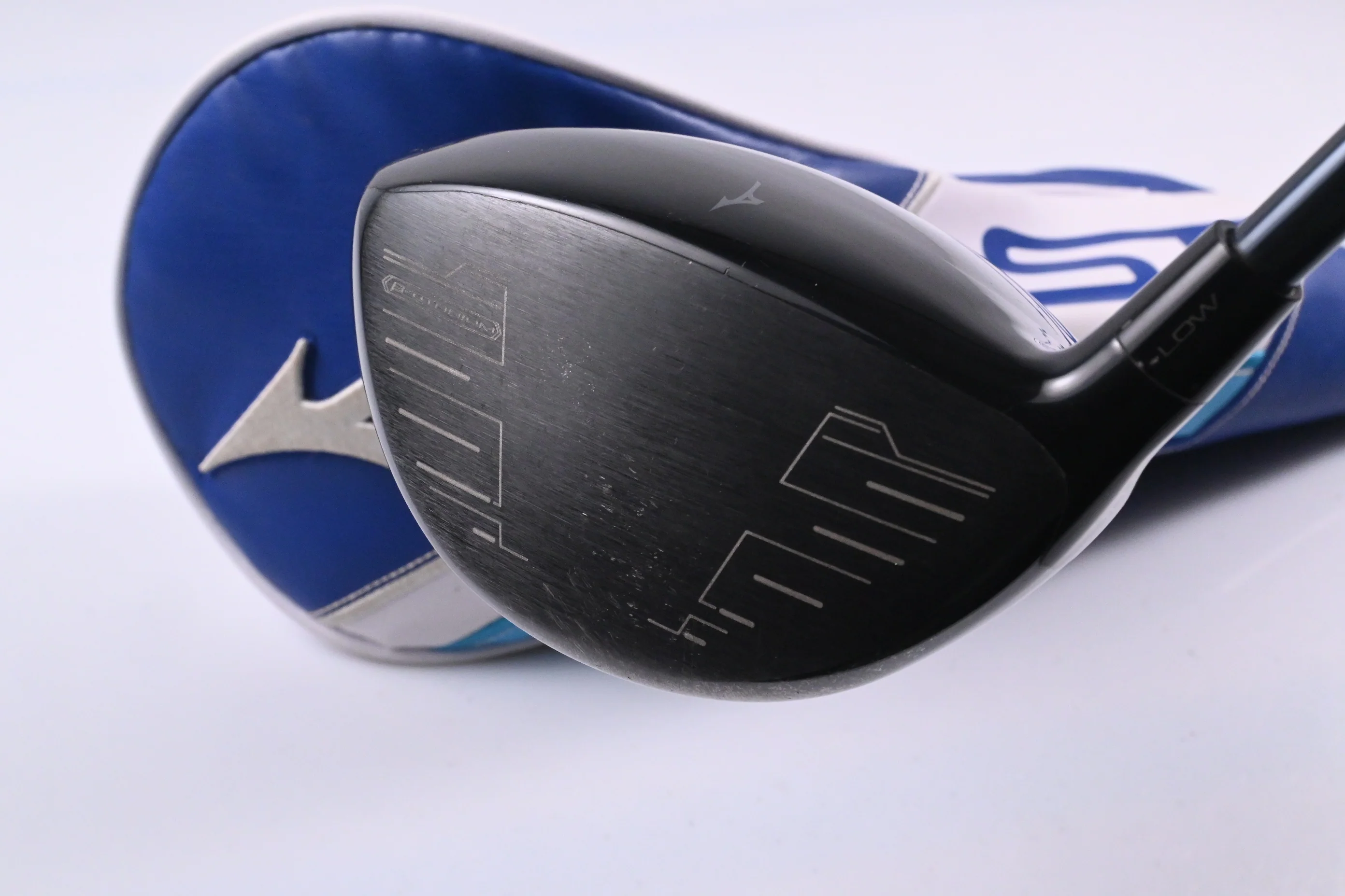 Mizuno ST-Z 230 Driver / 10.5 Degree / Regular Flex UST LIN-Q Red 5 M40X Shaft - Image 4