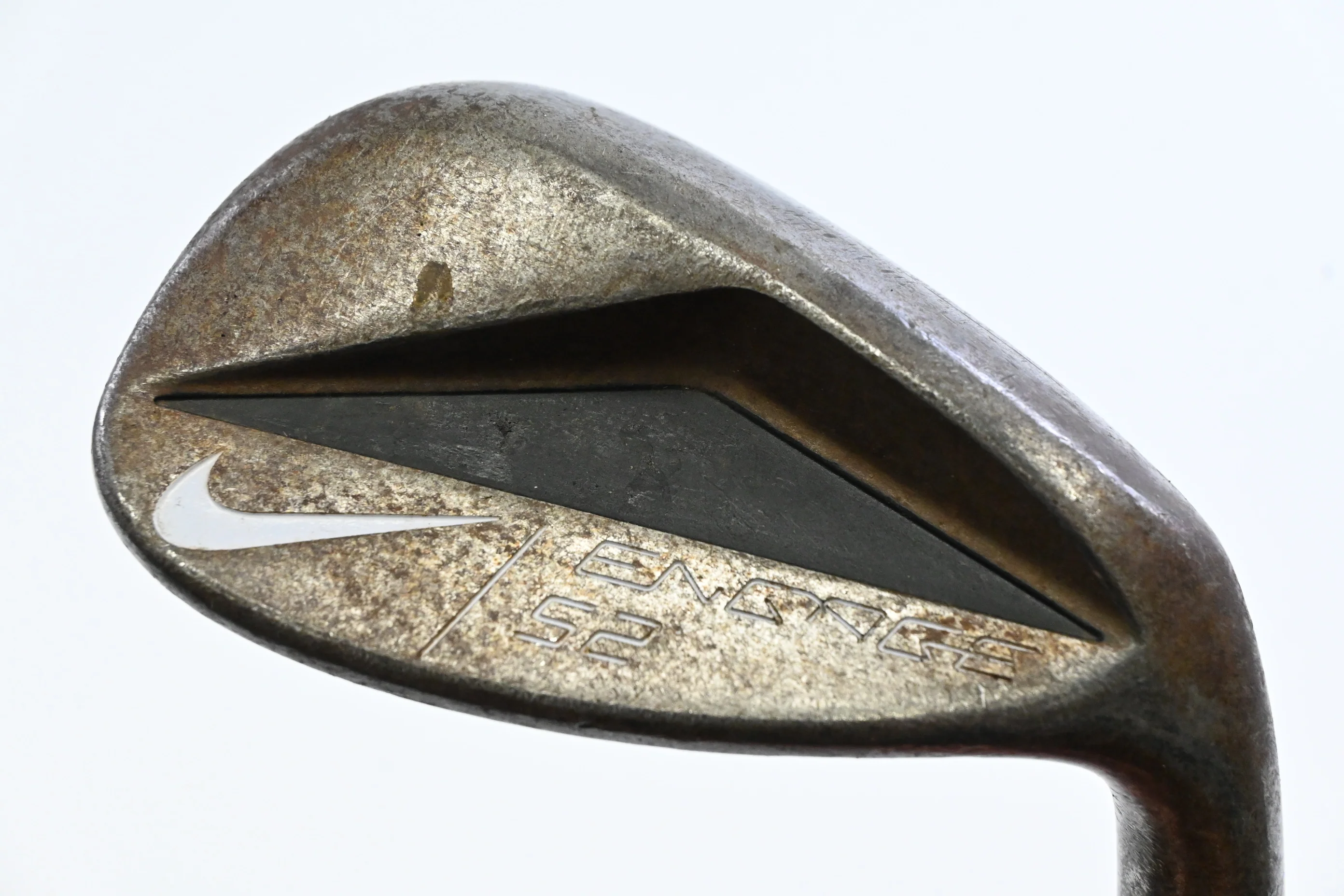 Nike Engage Gap Wedge / 52 Degree / Wedge Flex Dynamic Gold Shaft