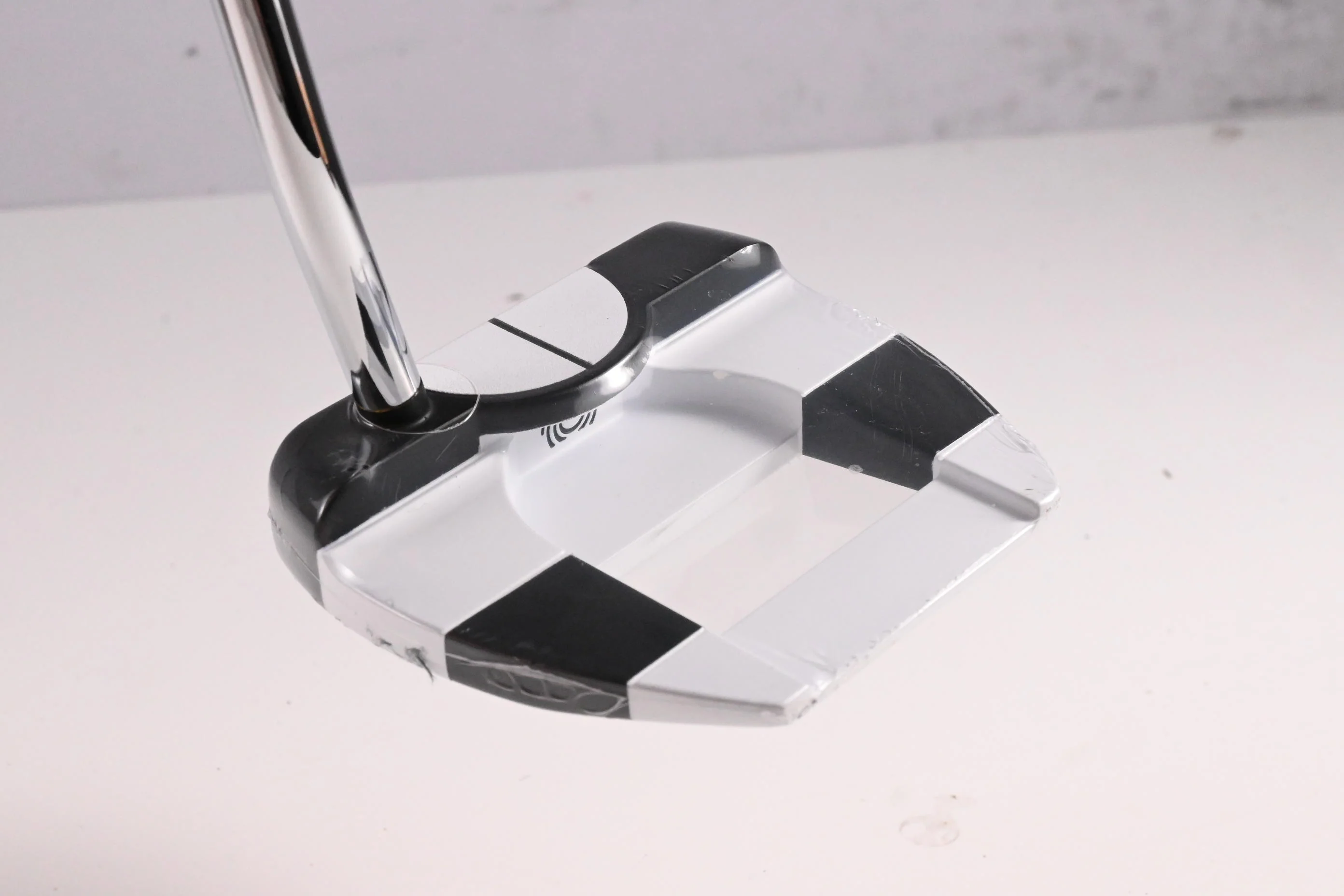 Odyssey Ai-Dual Jailbird Mini 1/2 Ball Putter / 34 Inch - Image 4