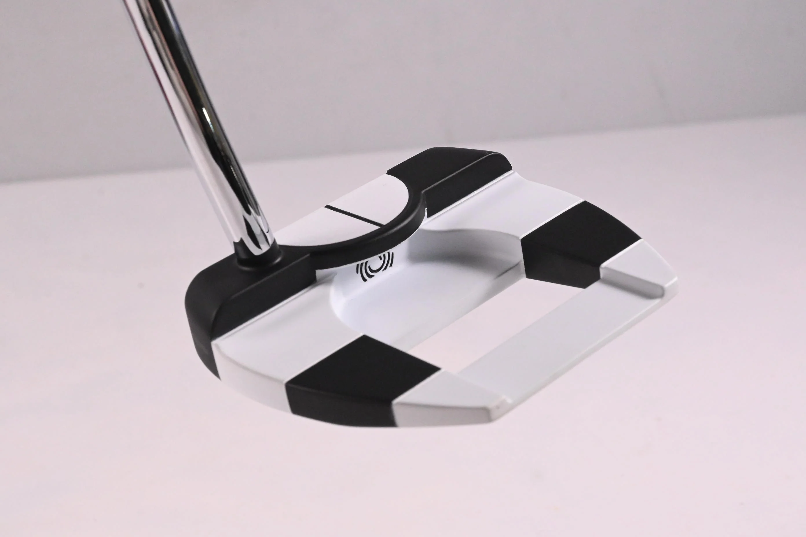 Odyssey Ai-Dual Jailbird Mini 1/2-Ball DB Putter / 32 Inch - Image 4