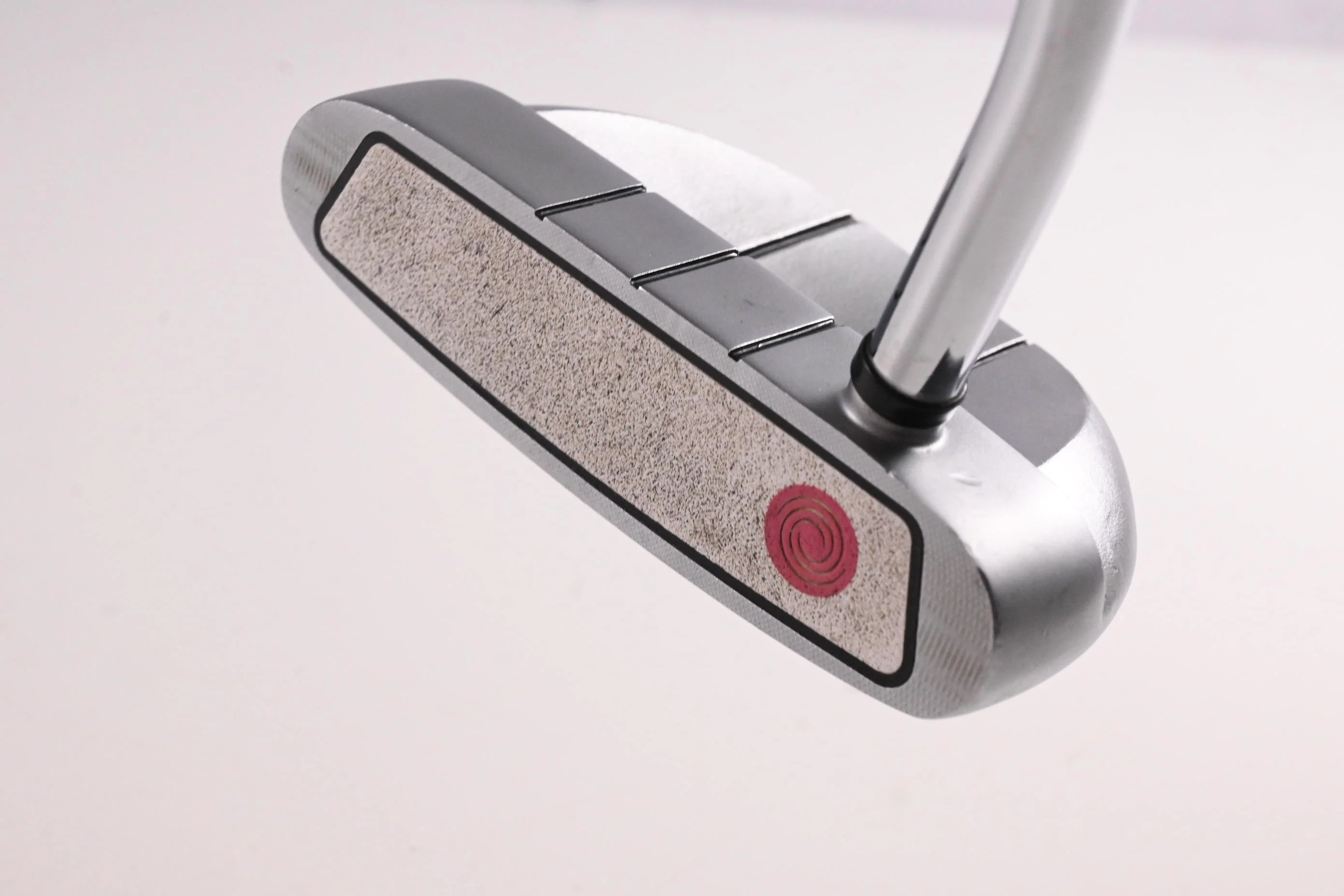 Ladies Odyssey Divine Pink Rossie Putter / 33.5 Inch - Image 2