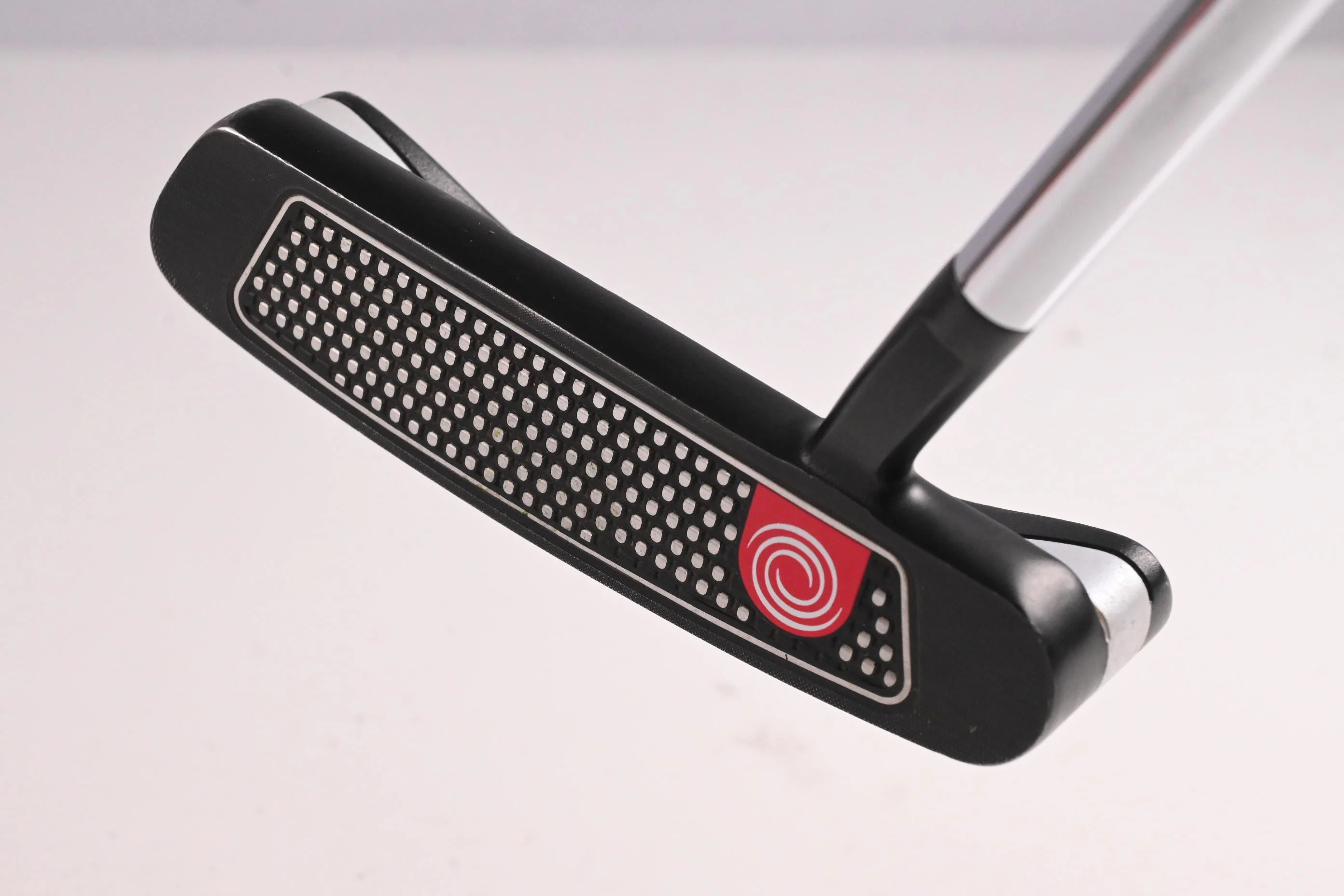 Odyssey O-Works #2 Putter / 33.5 Inch - Image 3