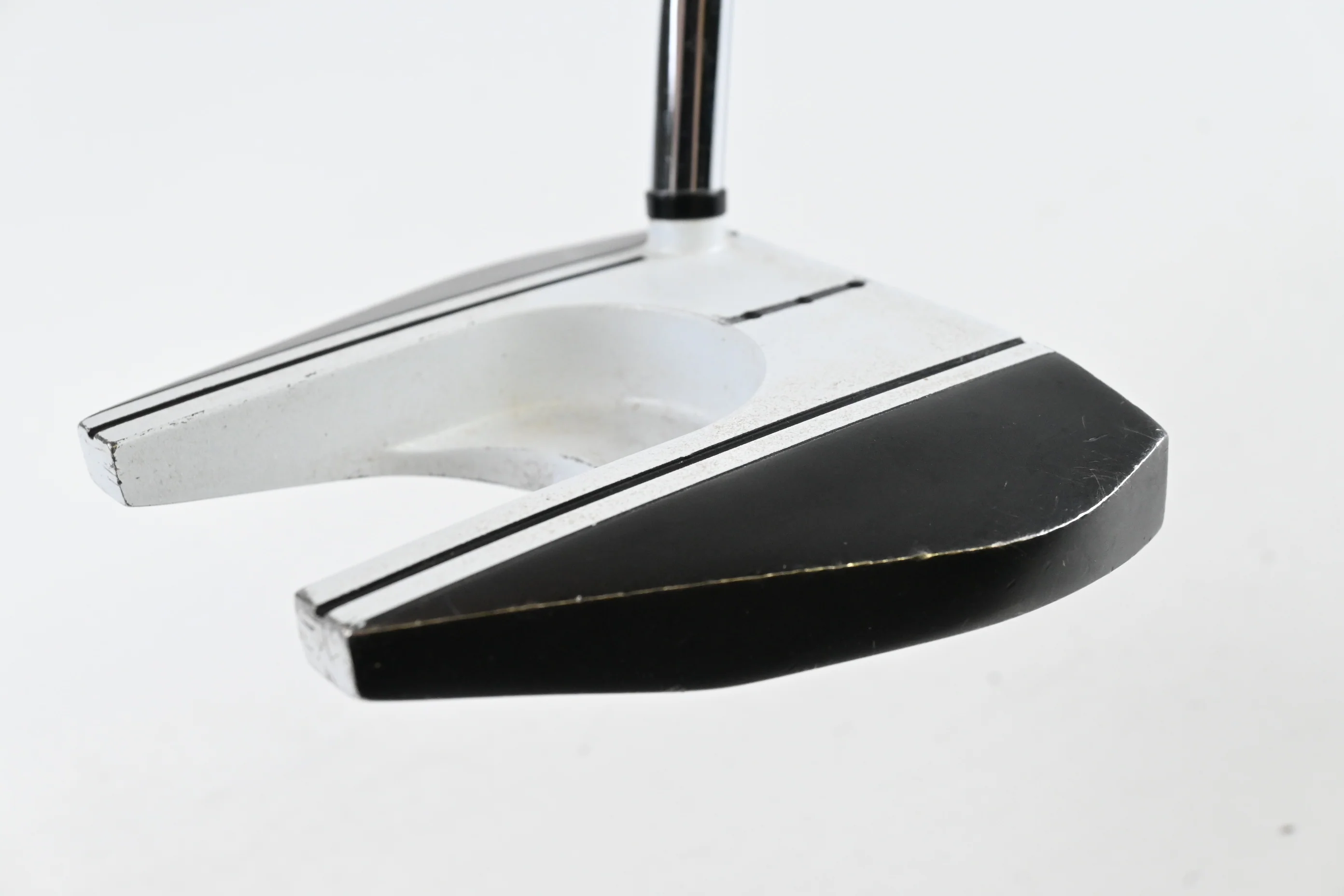 Odyssey Tank 7V Putter / 34 Inch - Image 5