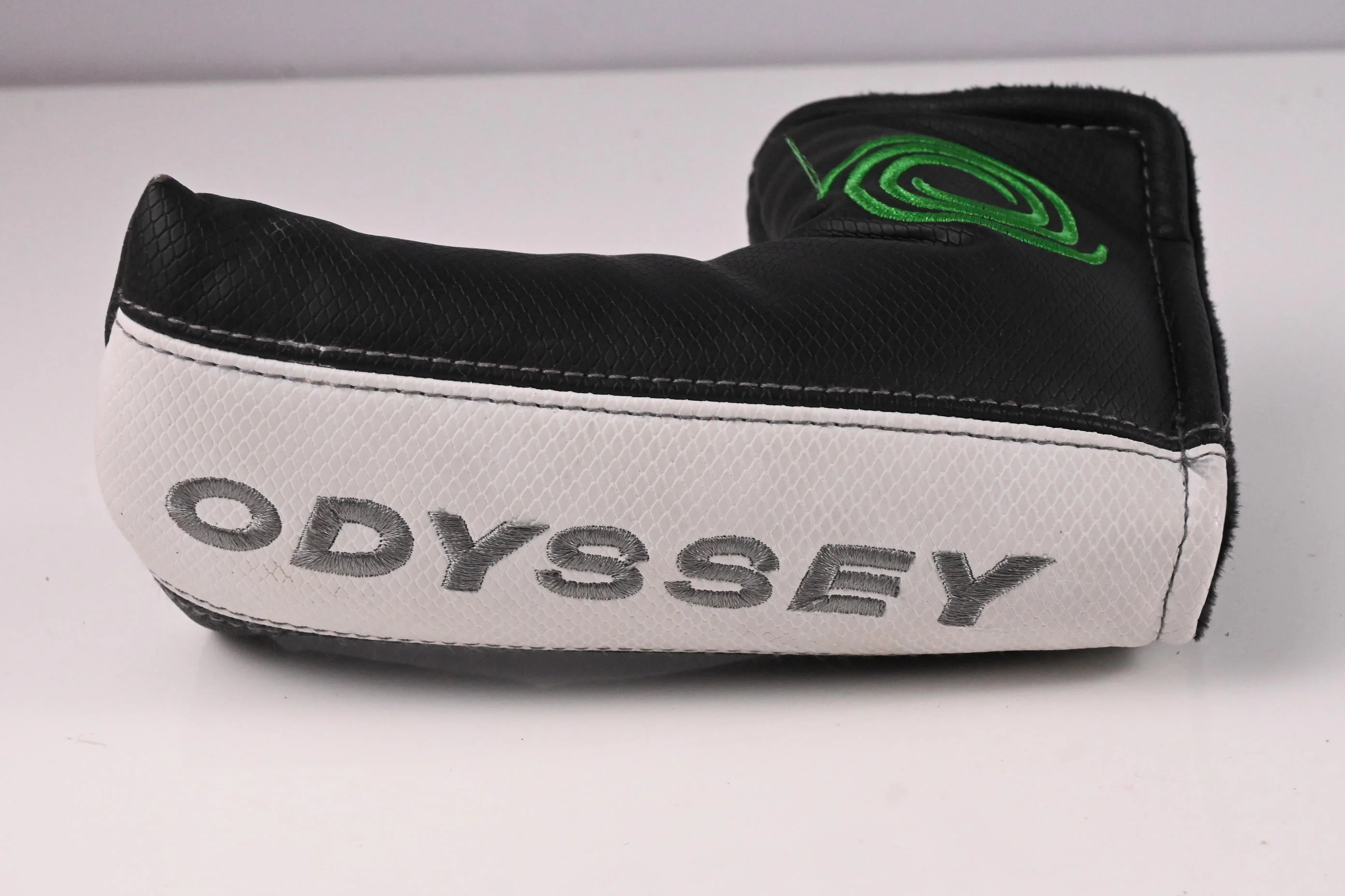 Odyssey Toulon Stroke Lab Azalea Putter / 34 Inch - Image 9