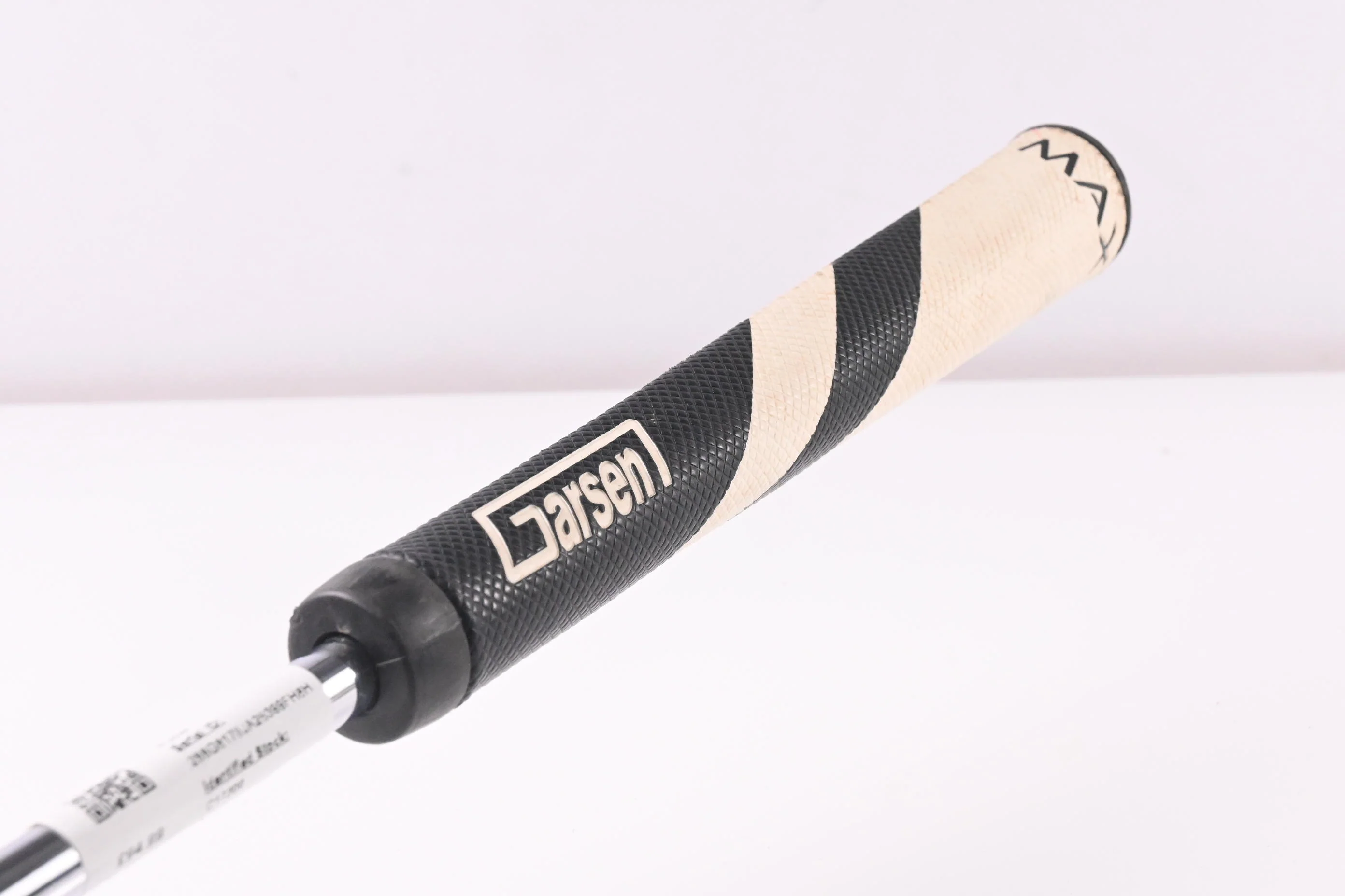 Odyssey White Hot Pro Black V-Line Putter / 34 Inch - Image 7