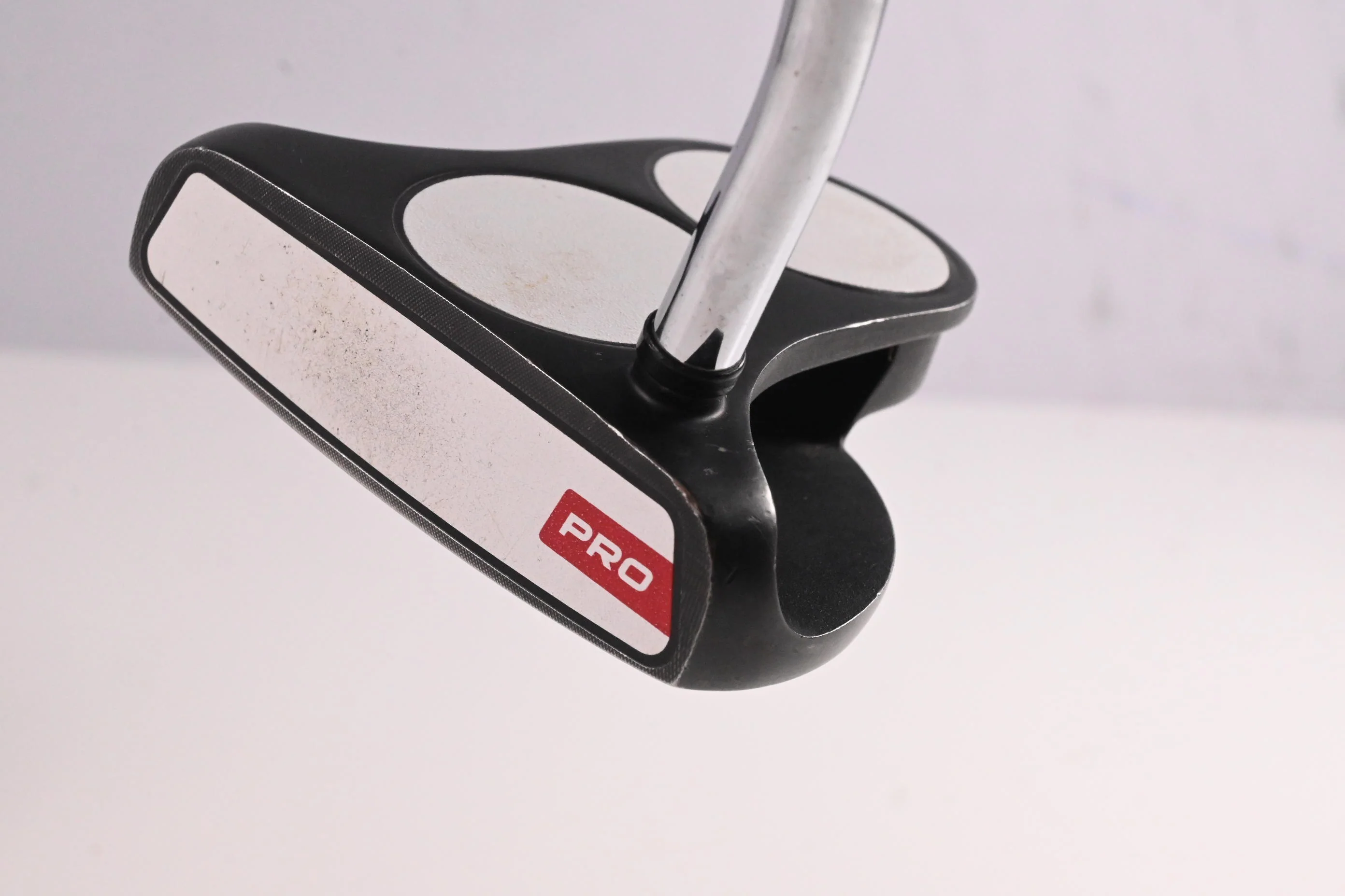 Odyssey White Hot Pro Black 2-Ball Putter / 34 Inch - Image 3