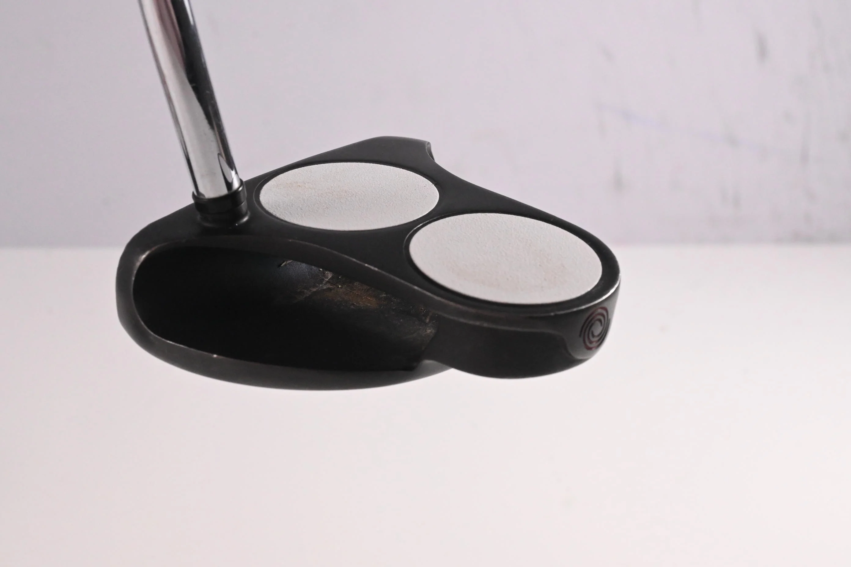 Odyssey White Hot Pro Black 2-Ball Putter / 34 Inch - Image 4