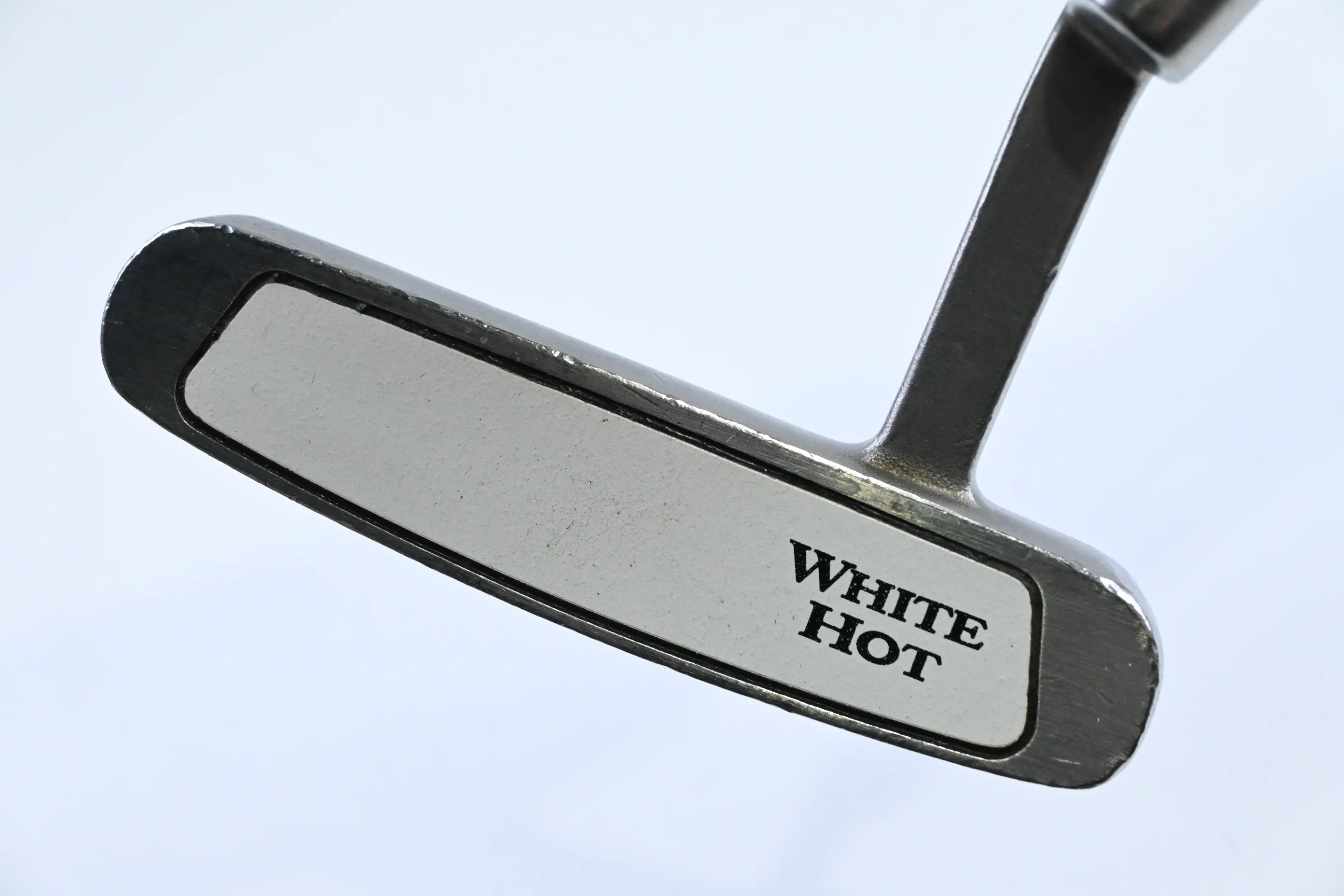 Odyssey White Hot #4 Putter / 32 Inch - Image 2