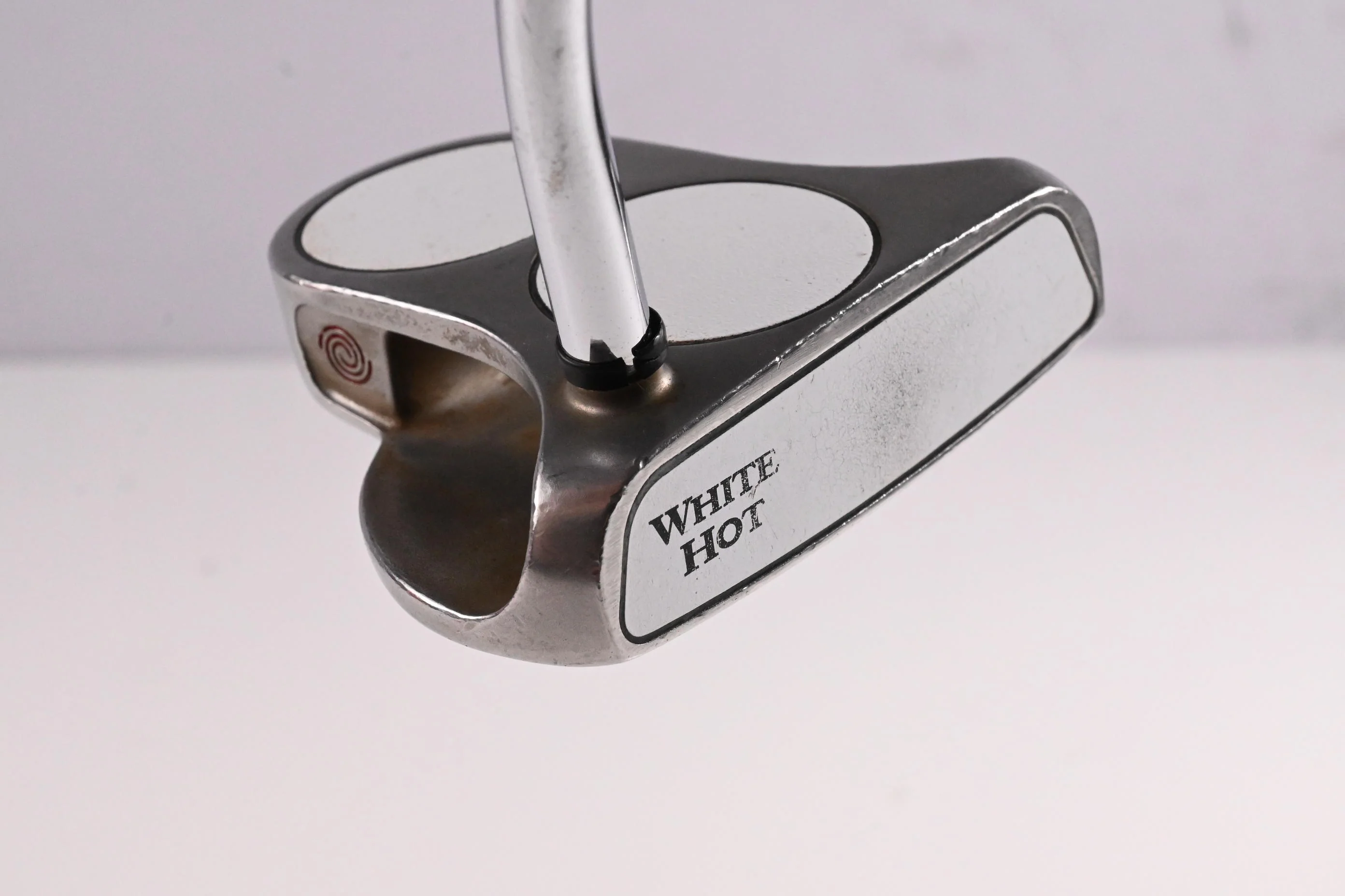 Left Hand Odyssey White Hot 2-Ball Putter / 35 Inch - Image 2