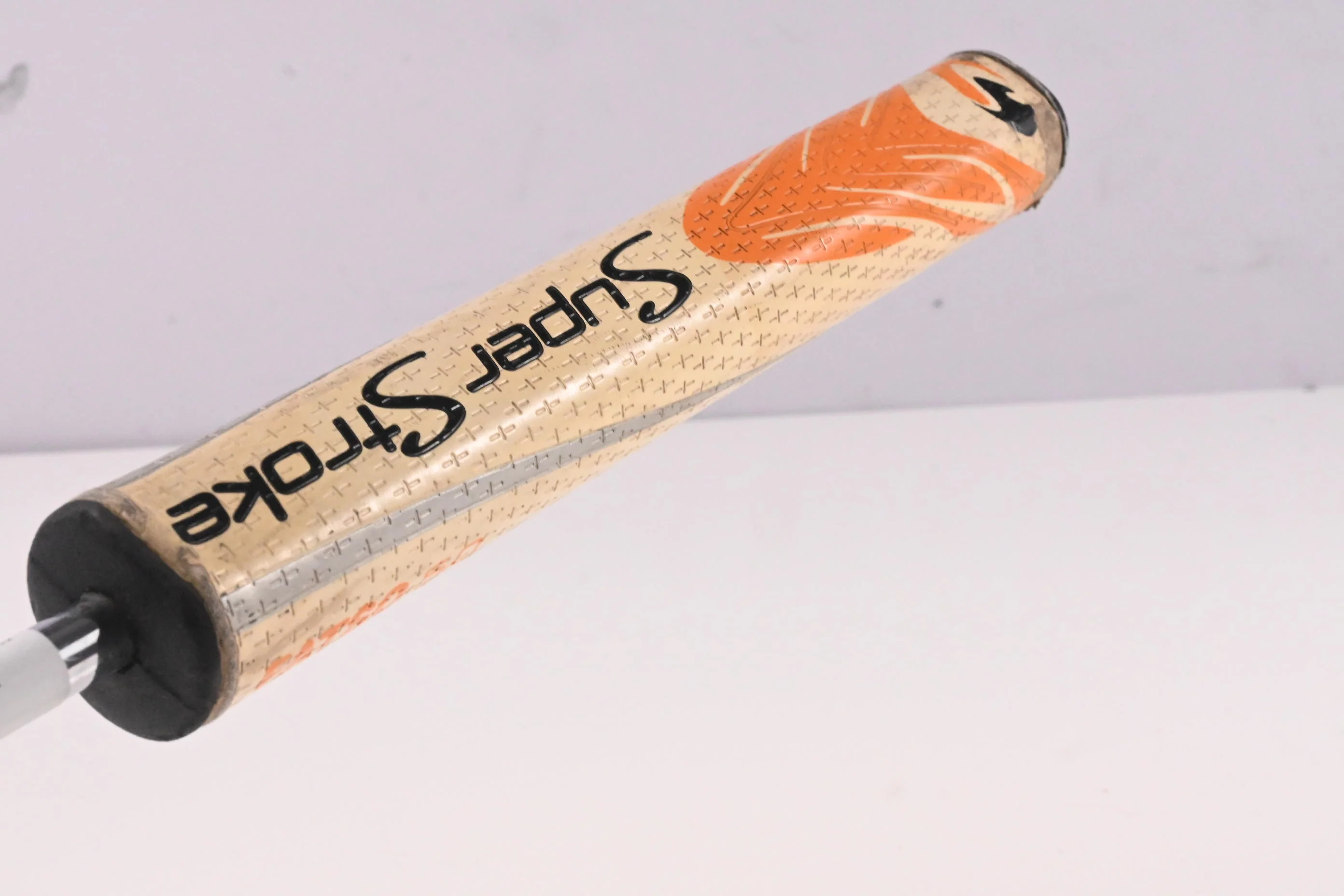 Odyssey White Ice Sabretooth Putter / 33 Inch - Image 6