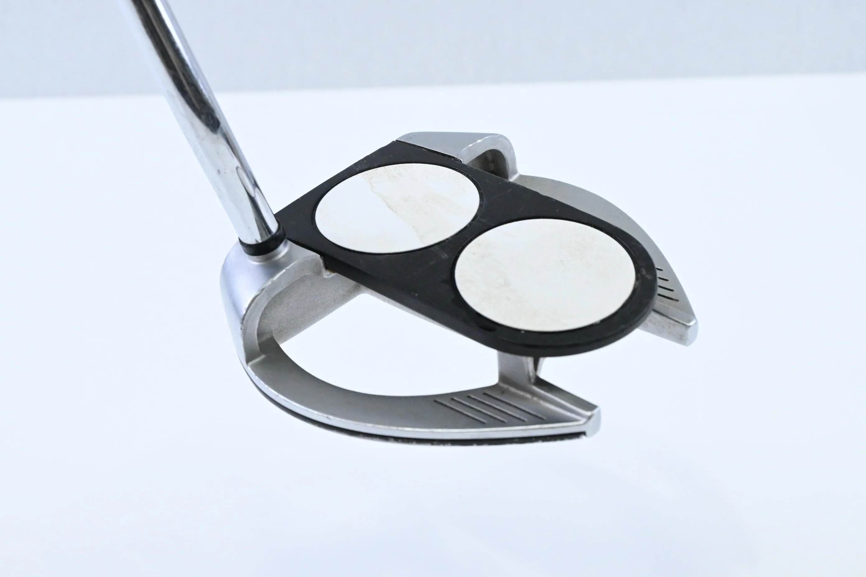 Odyssey Works Versa 2-Ball Fang Putter / 34 Inch - Image 3