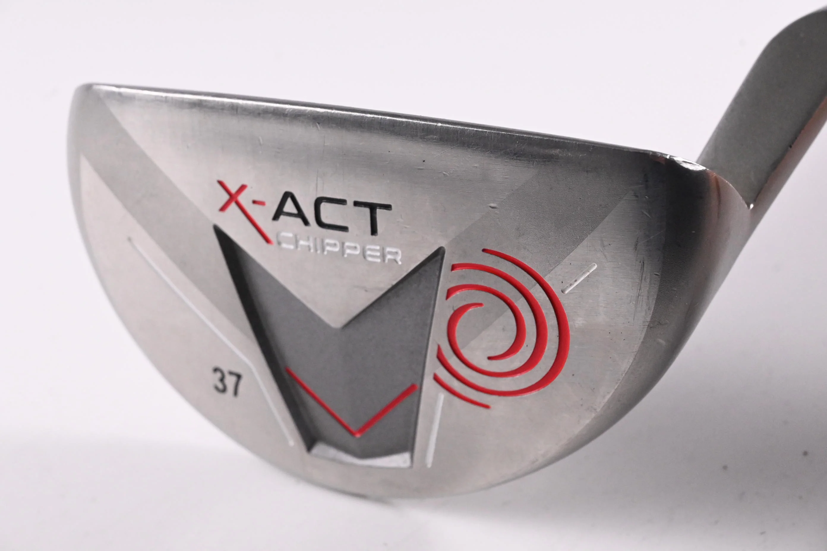 Odyssey X-Act 2021 Chipper / 37 Degree / 35 Inch