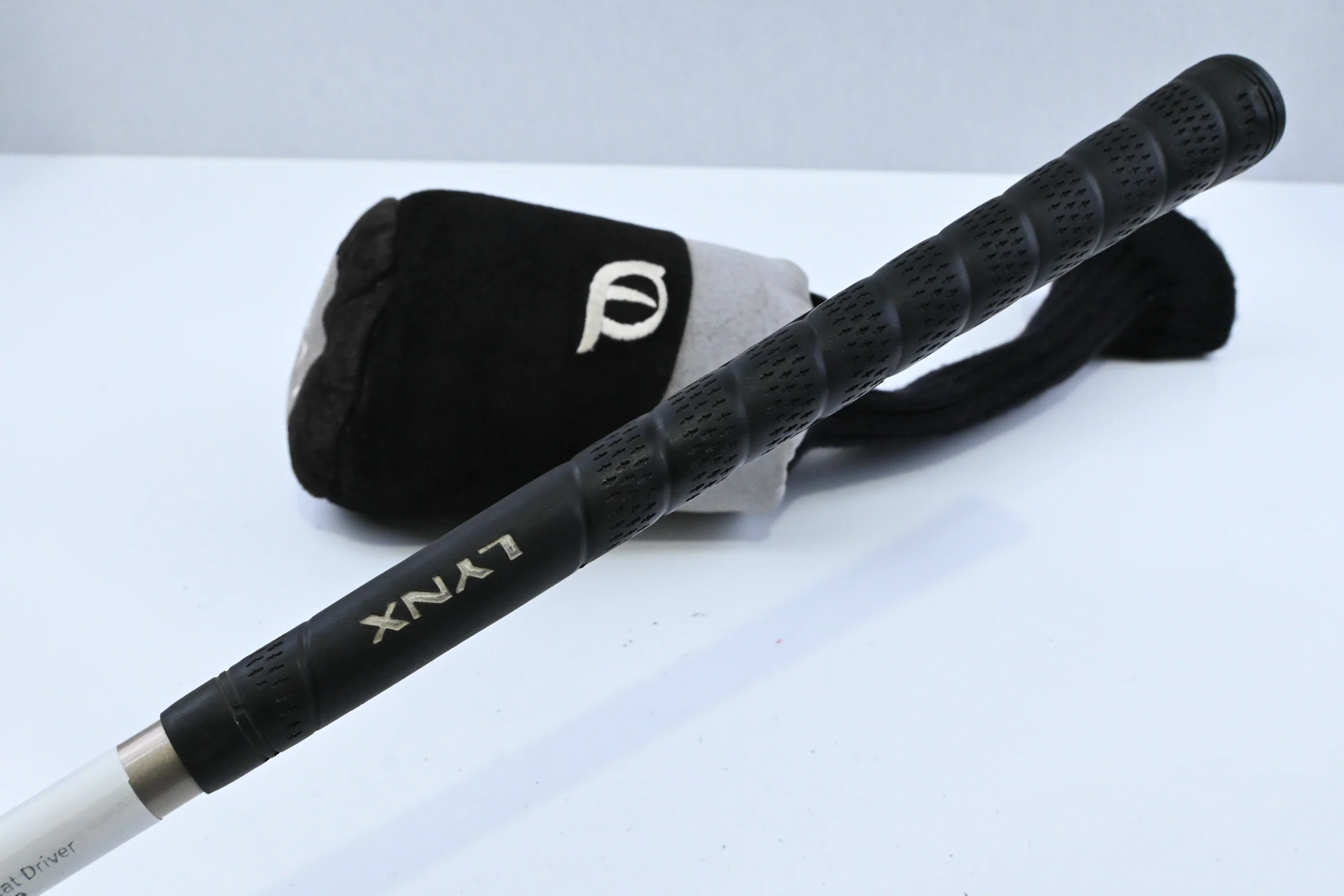 Lynx Black Cat Driver / 10 Degree / Regular Flex Dual Flare 730 Shaft - Image 8