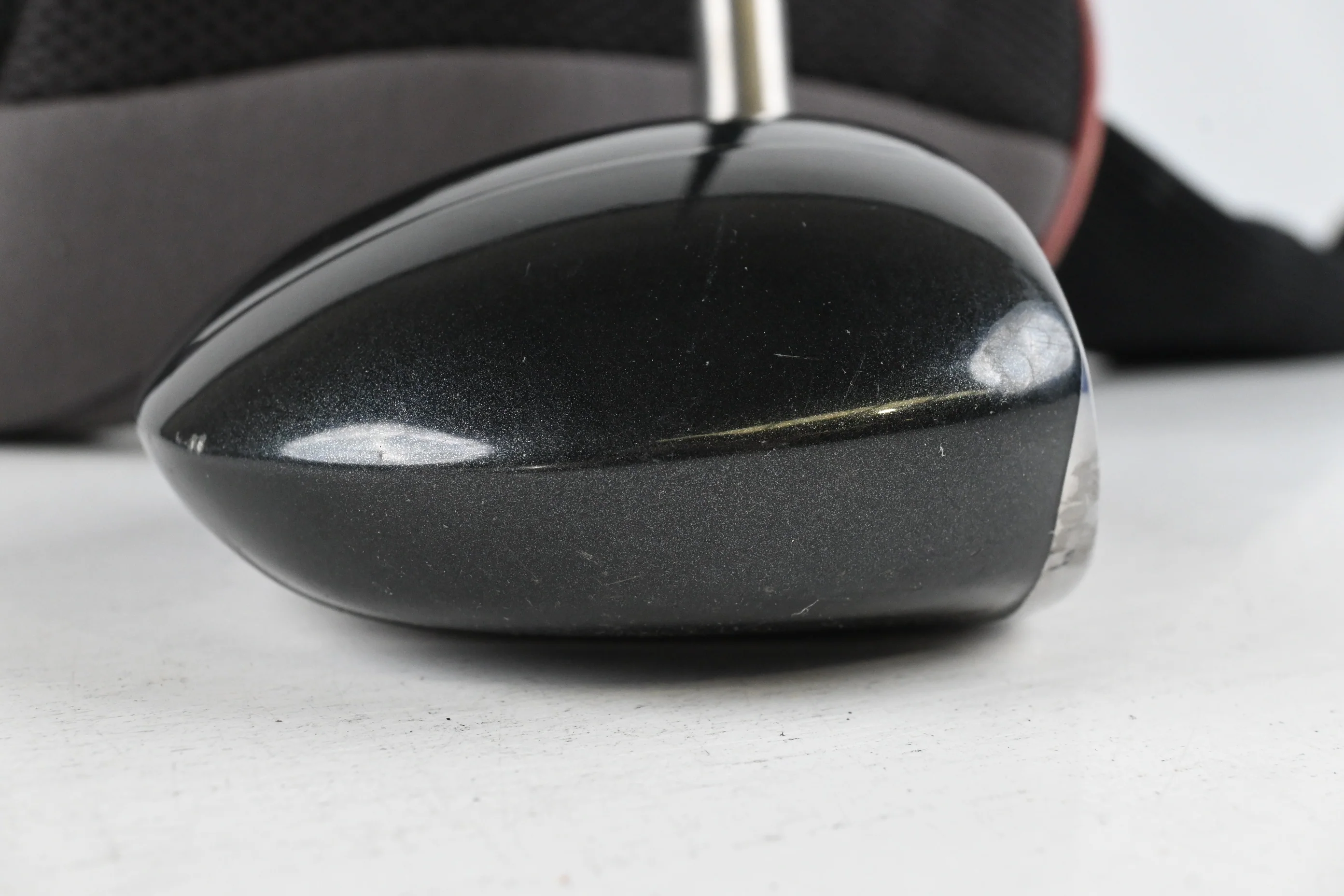 Taylormade R320 Ti Driver / 10.5 Degree / Regular Flex Taylormade Lite 80 Shaft - Image 3