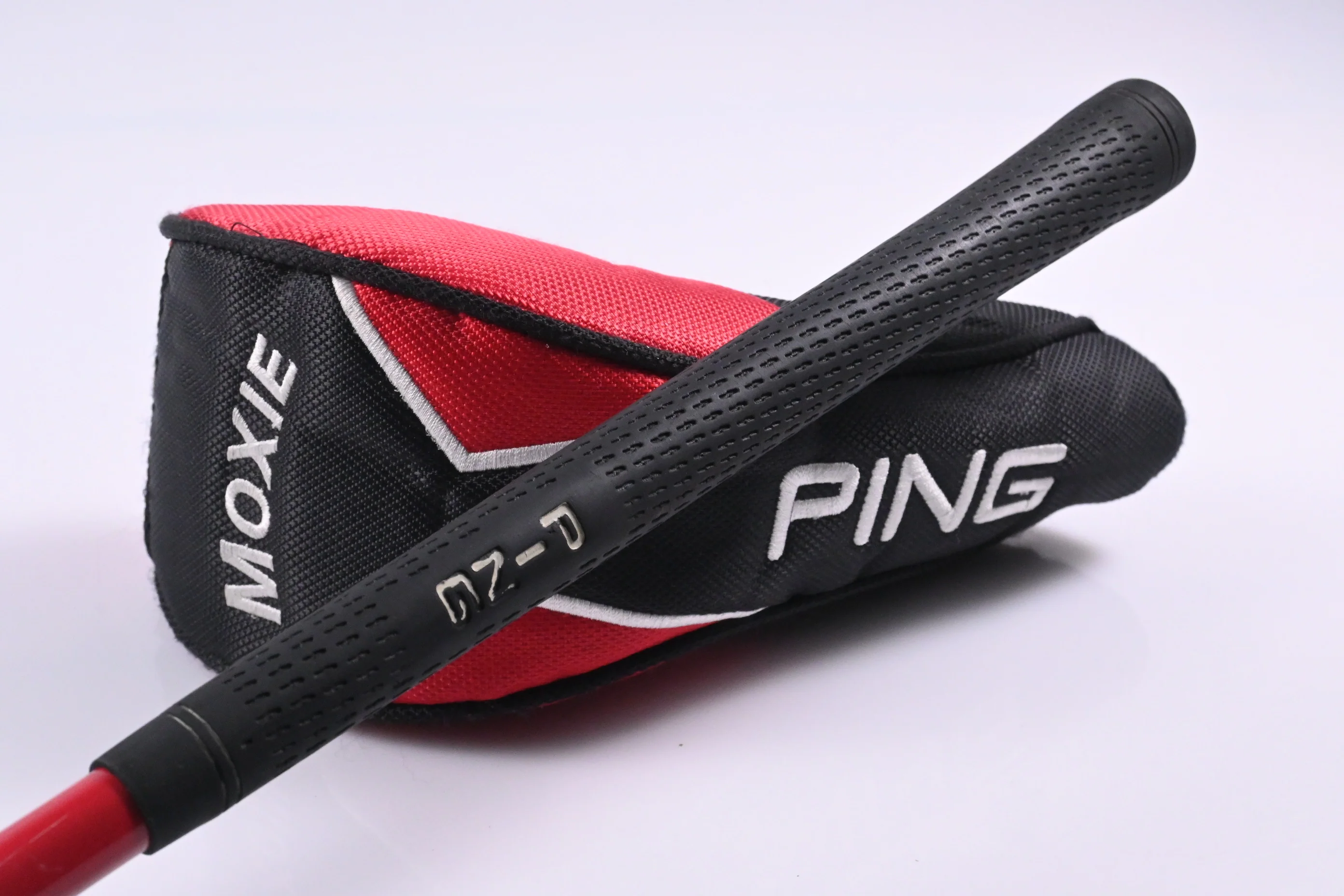 Junior Ping Moxie #4 Hybrid / 30 Degree / Junior Flex Ping Moxie Shaft - Image 8