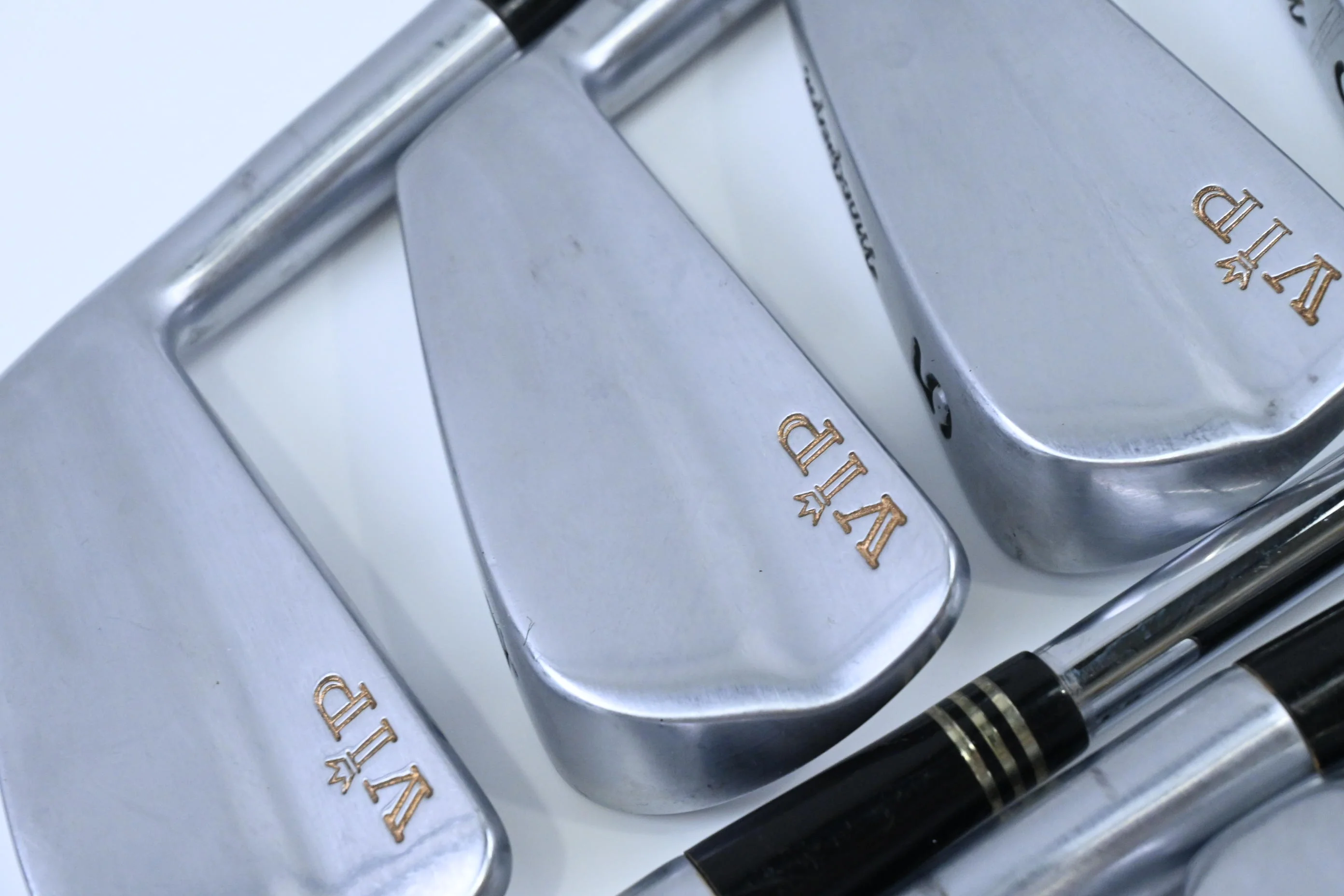 MacGregor VIP Forged Irons / 3-PW+SW / Regular Flex Dynmaic Gold R400 Shafts