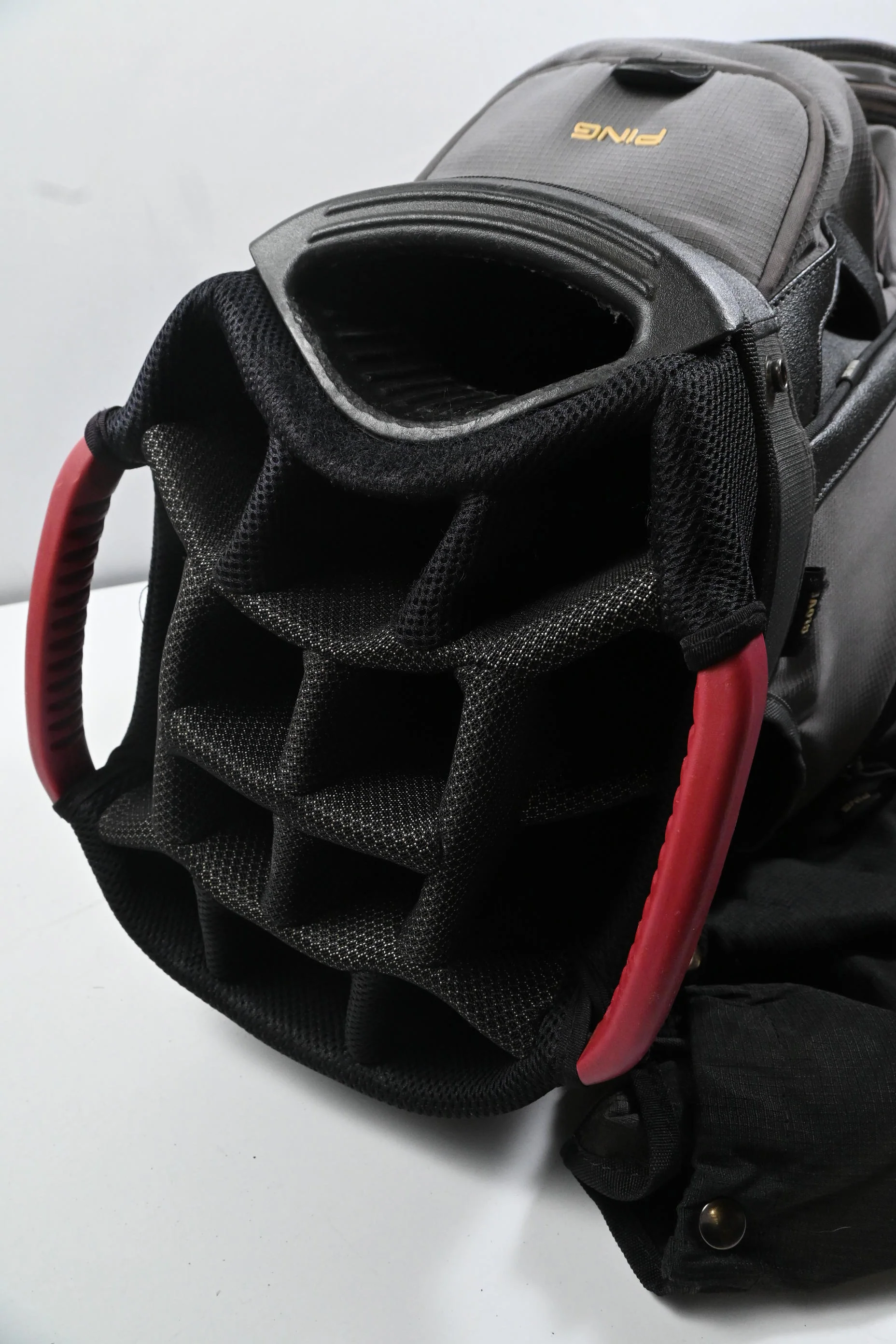 Ping Pioneer Cart Bag / 15-Way Divider / Grey & Red - Image 5