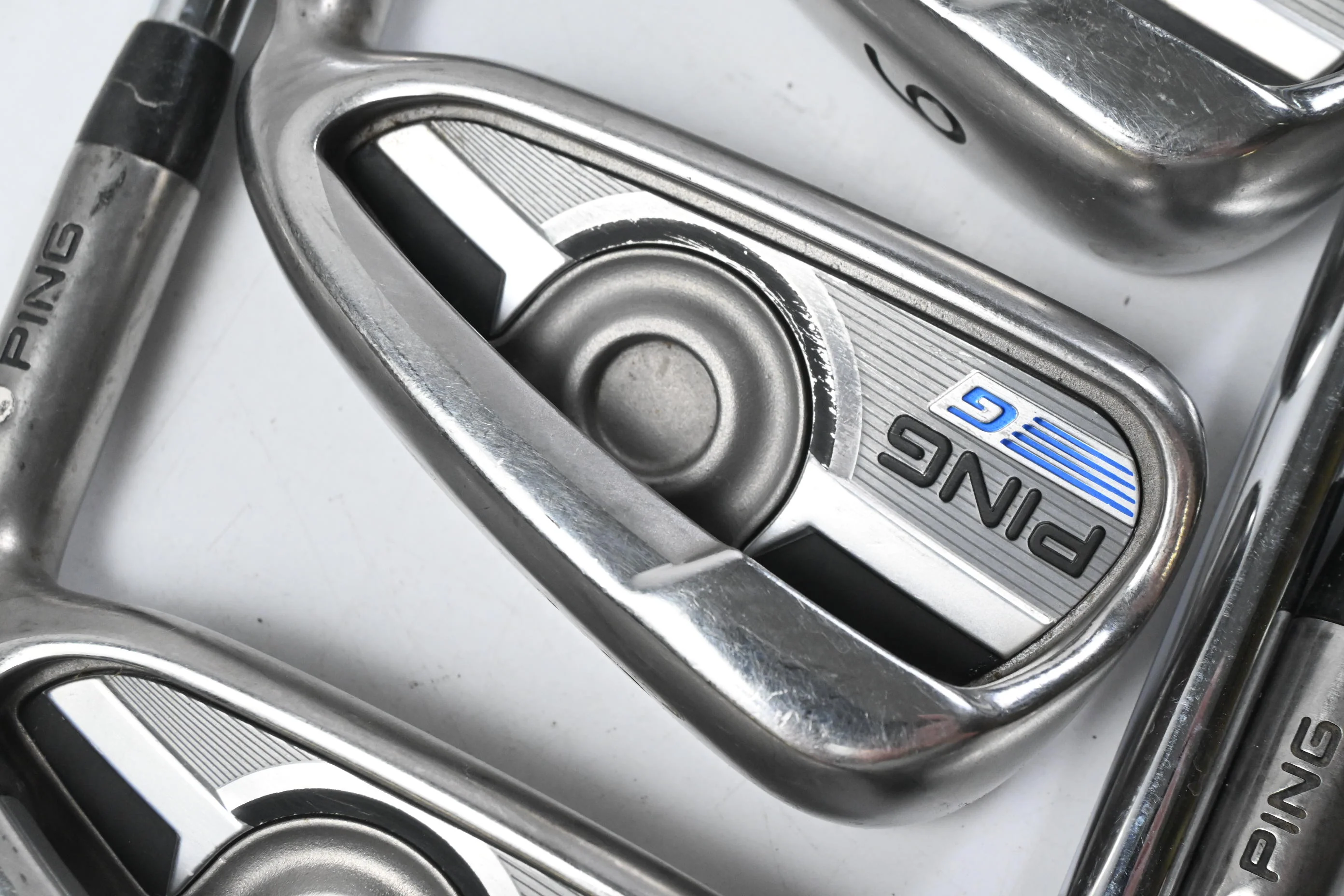 Ping G Series Irons / 4-PW / White Dot / Regular Flex Ping AWT 2.0 Shafts