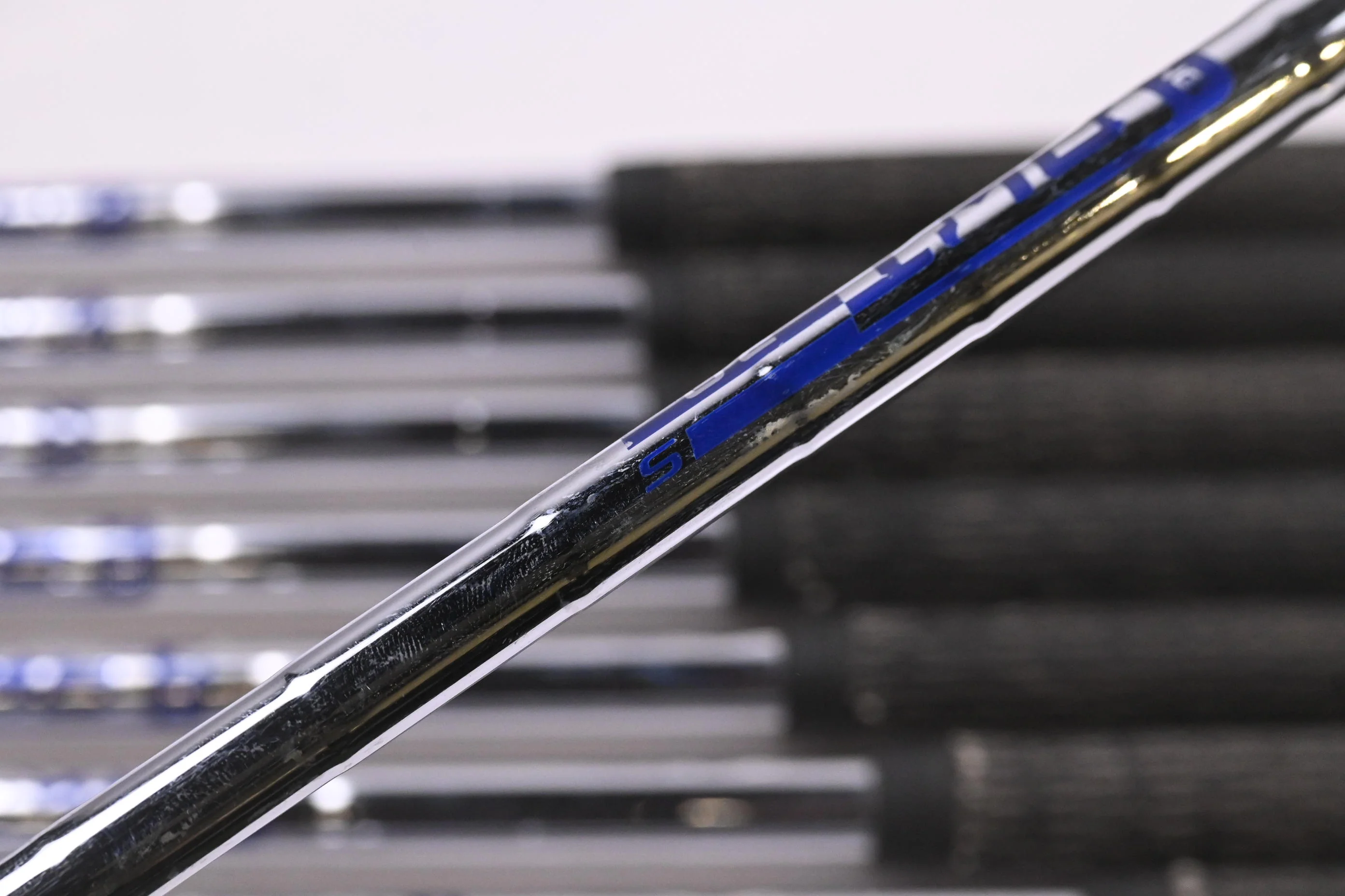 Ping G Series Irons / 4-PW+GW+SW / Green Dot / Stiff Flex Ping AWT 2.0 Shafts - Image 5