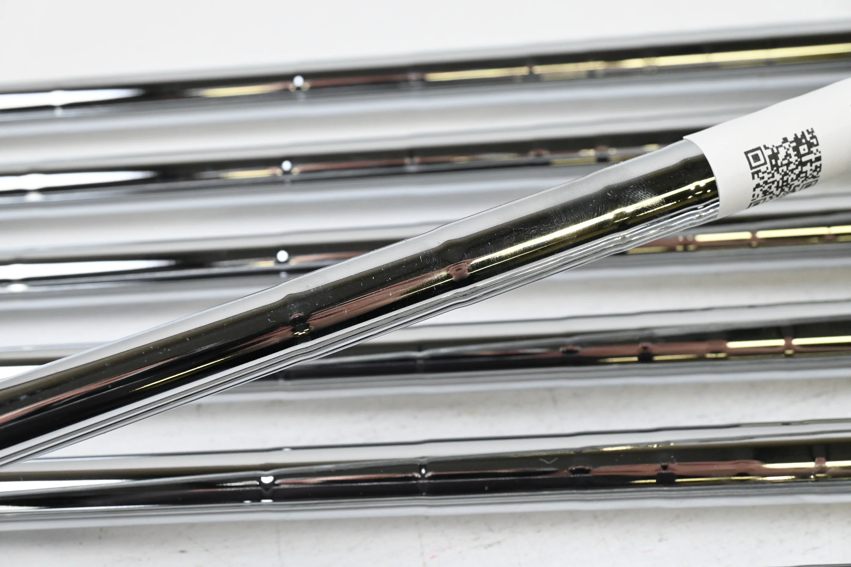 Left Hand Ping G10 Irons / 4-PW+SW / Black Dot / Regular Flex Ping AWT Shafts - Image 5