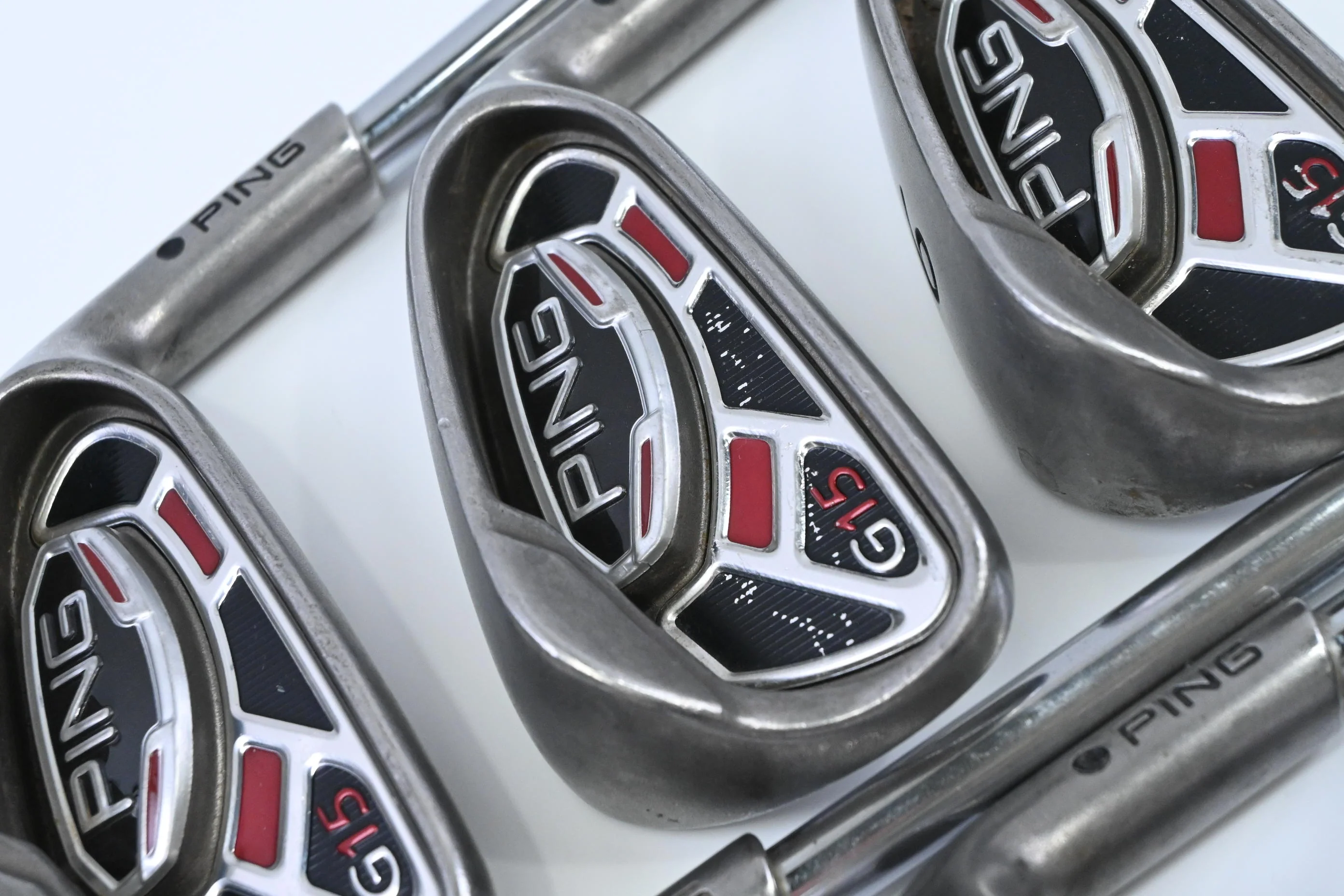 Ping G15 Irons / 4-9 / Black Dot / Regular Flex Ping AWT Shafts