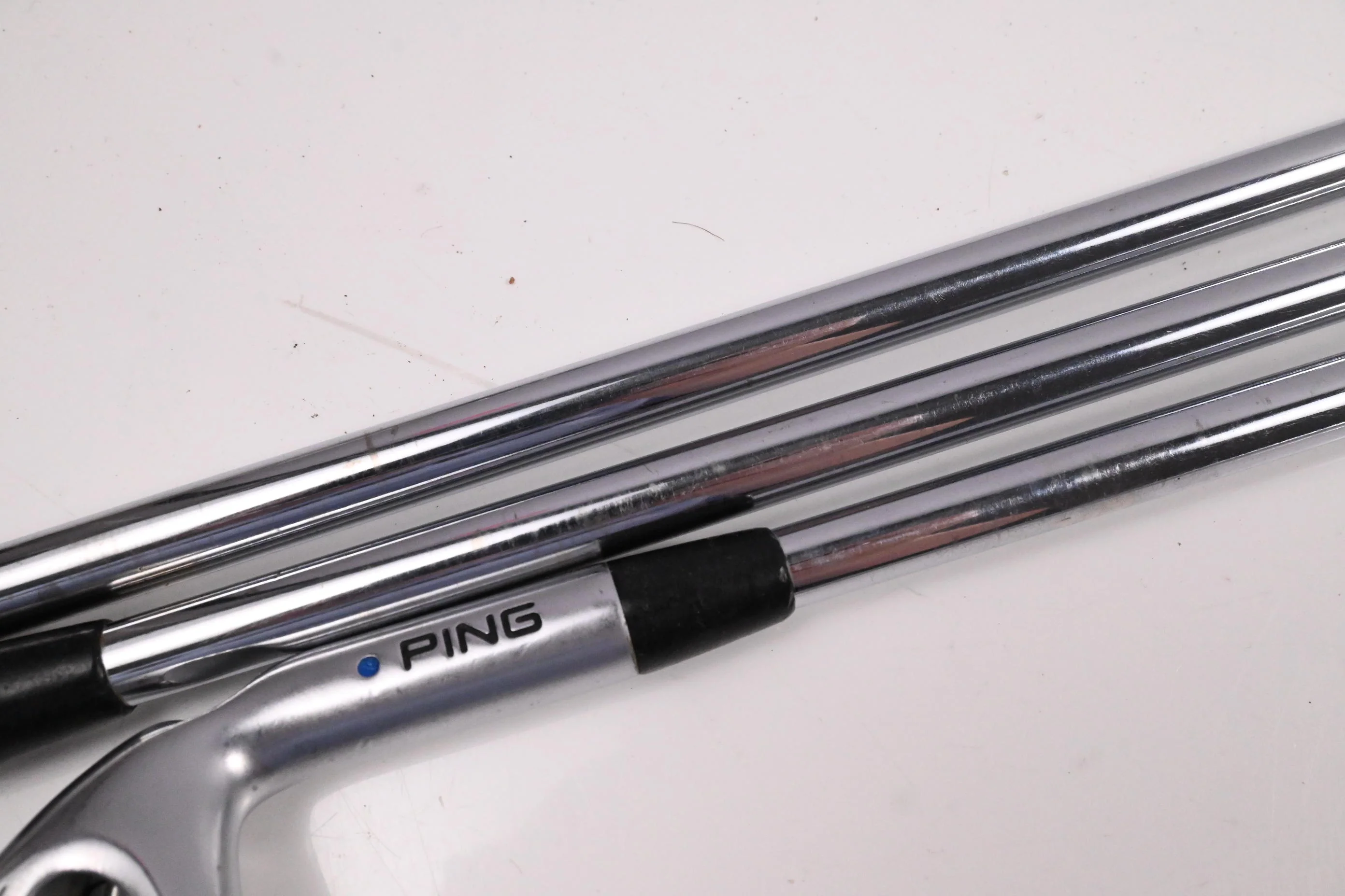Ping G400 Irons / 4-PW / Blue Dot / Regular Flex Ping AWT 2.0 Shafts - Image 3