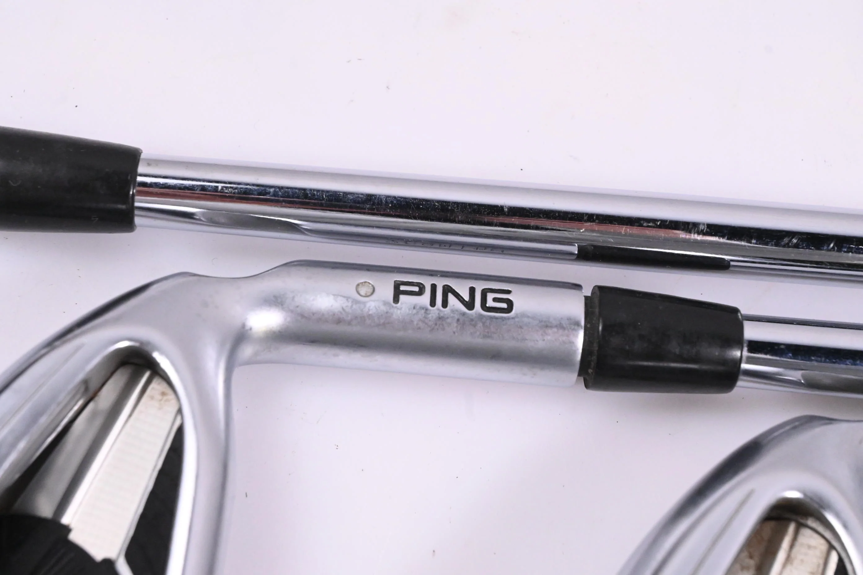Ping G400 Irons / 4-9i+GW+SW / Silver Dot / Regular Flex Ping AWT 2.0 Shafts - Image 2