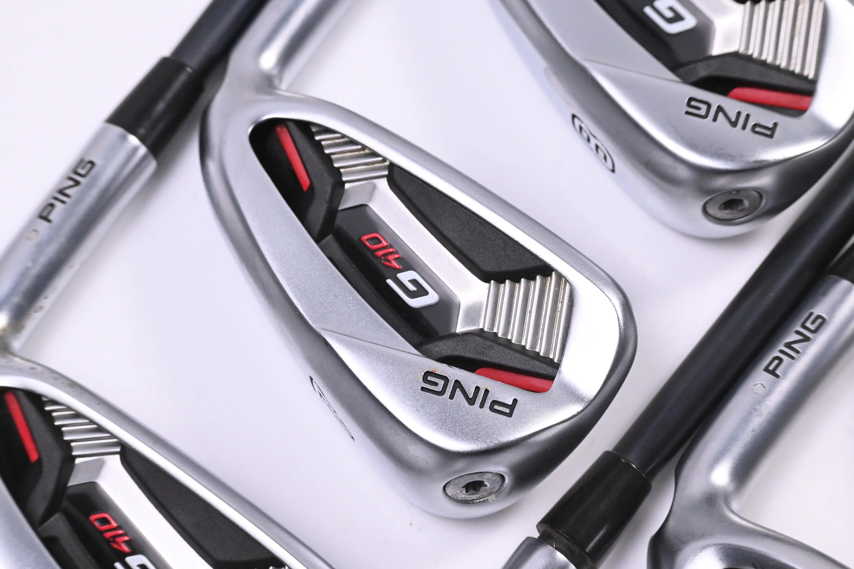 Ping G410 Irons / 6-PW+UW+SW+LW / Silver Dot / Regular Flex Ping Alta CB Red AWT