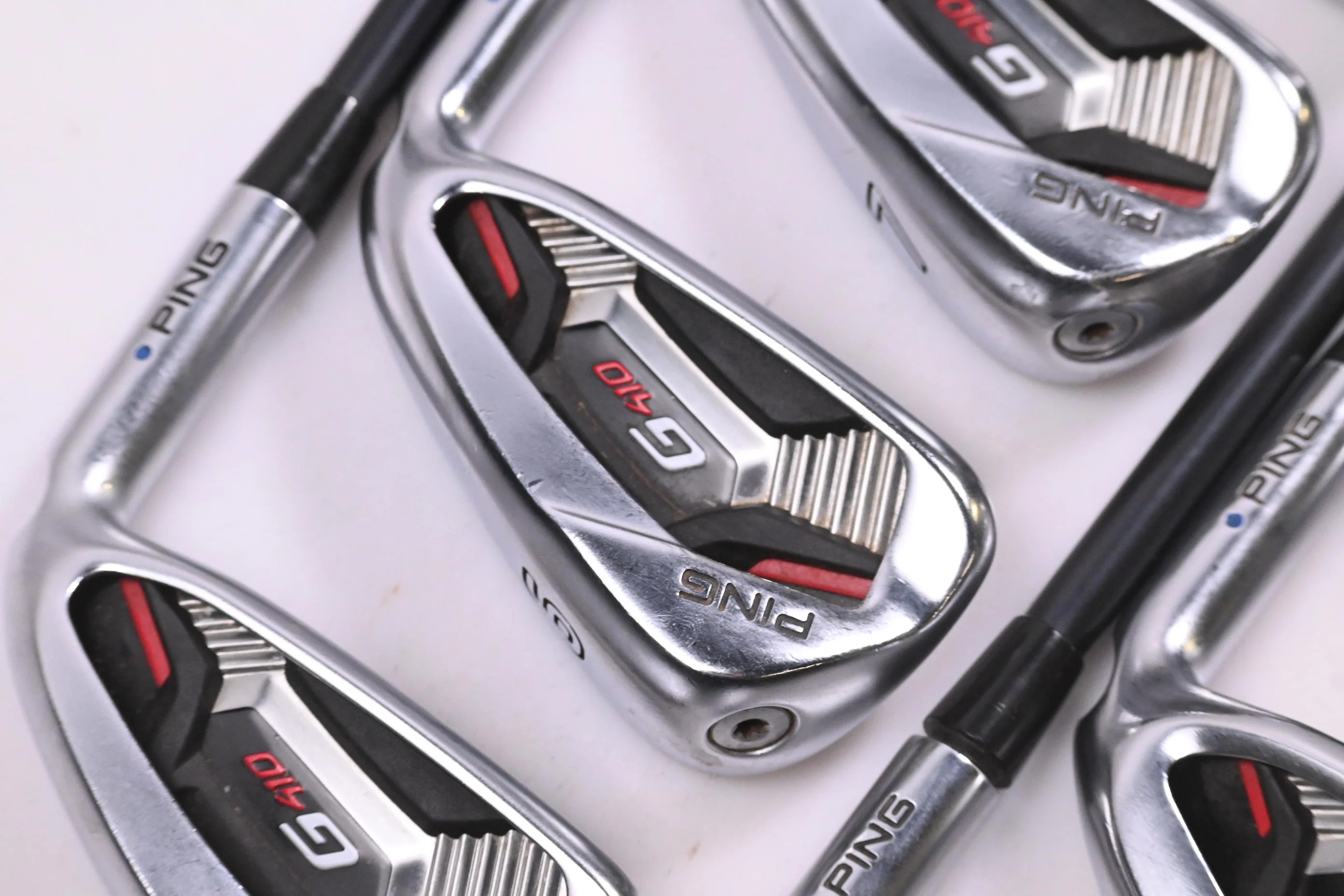 Ping G410 Irons / 5-PW+GW+SW / Blue Dot / Regular Flex Ping Alta CB Red Shafts