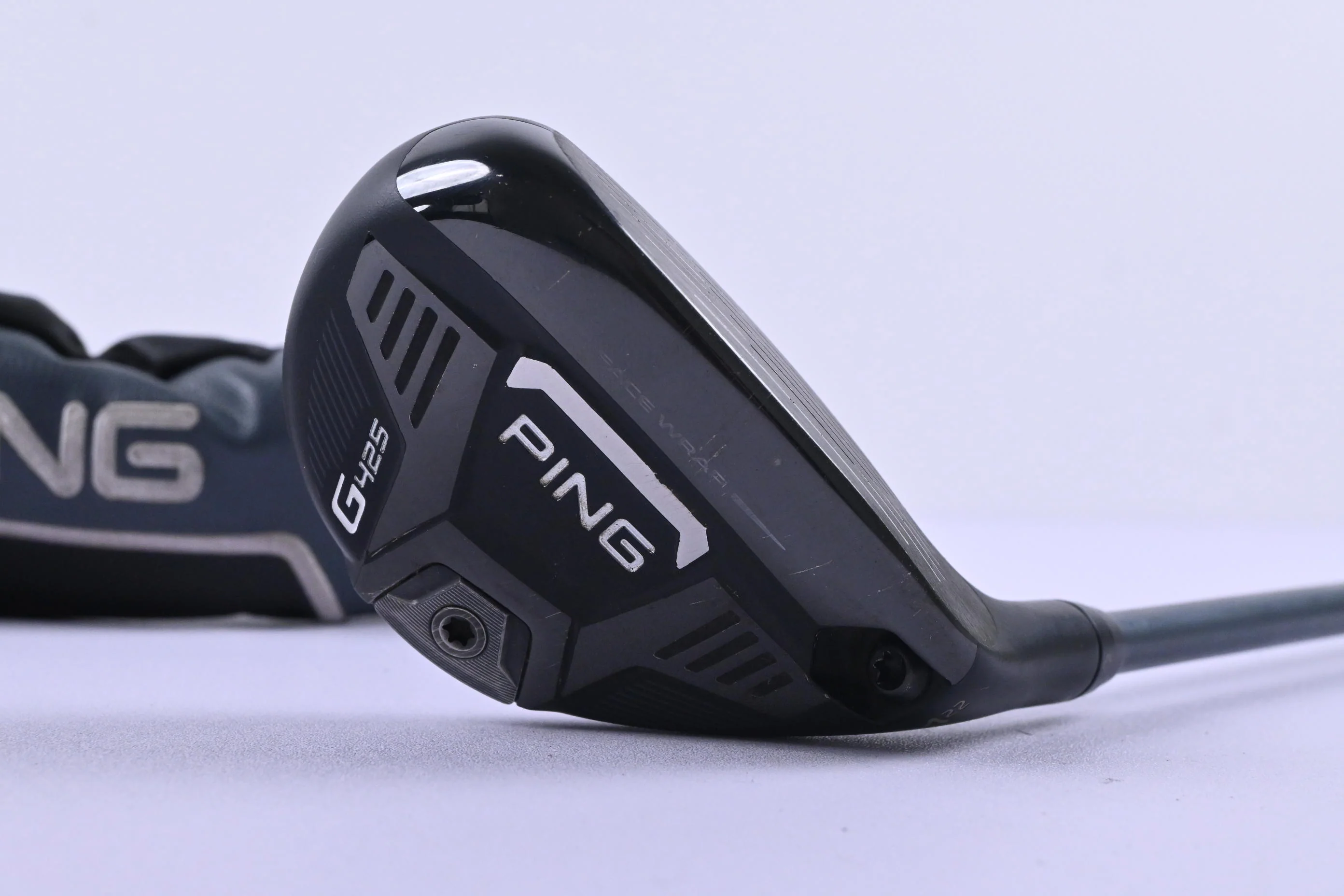 Ping G425 #4 Hybrid / 22 Degree / Regular Flex Ping Alta CB Slate 70 Shaft