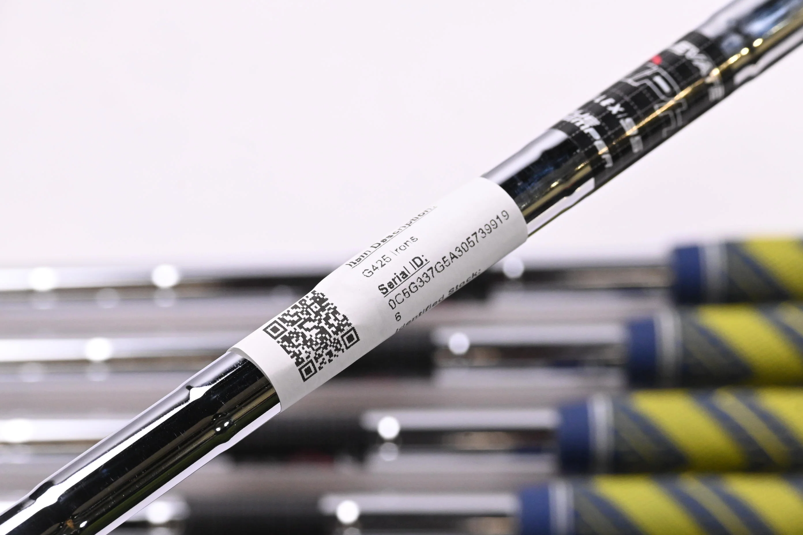 Left Hand Ping G425 Irons / 5-PW / Red Dot / Regular Flex Elevate MPH 95 Shafts - Image 6