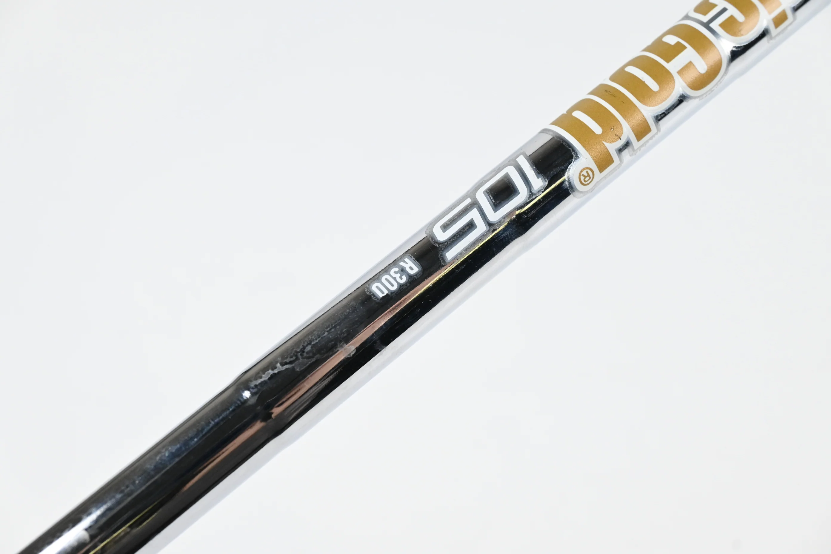 Ping G425 #4 Iron / 20 Degree / Black Dot / Regular Flex Dynamic Gold R300 Shaft - Image 4